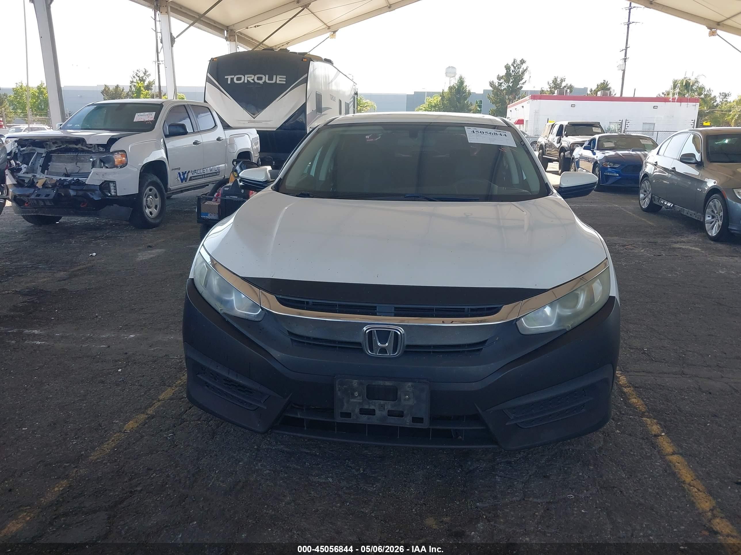 2017 Honda Civic Ex White vin: 2HGFC2F76HH566545
