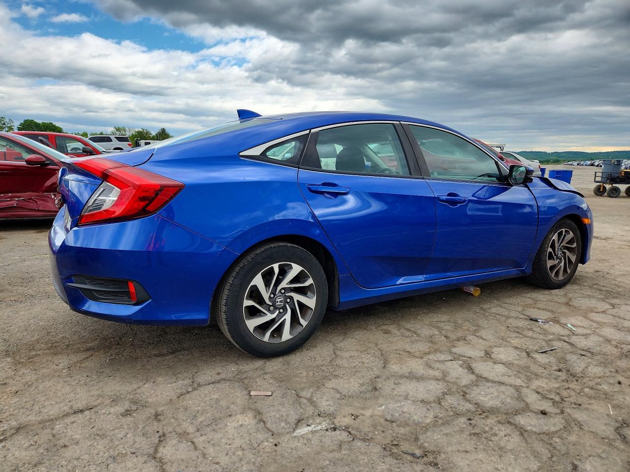 2018 Honda Civic Ex Blue vin: 2HGFC2F77JH565121