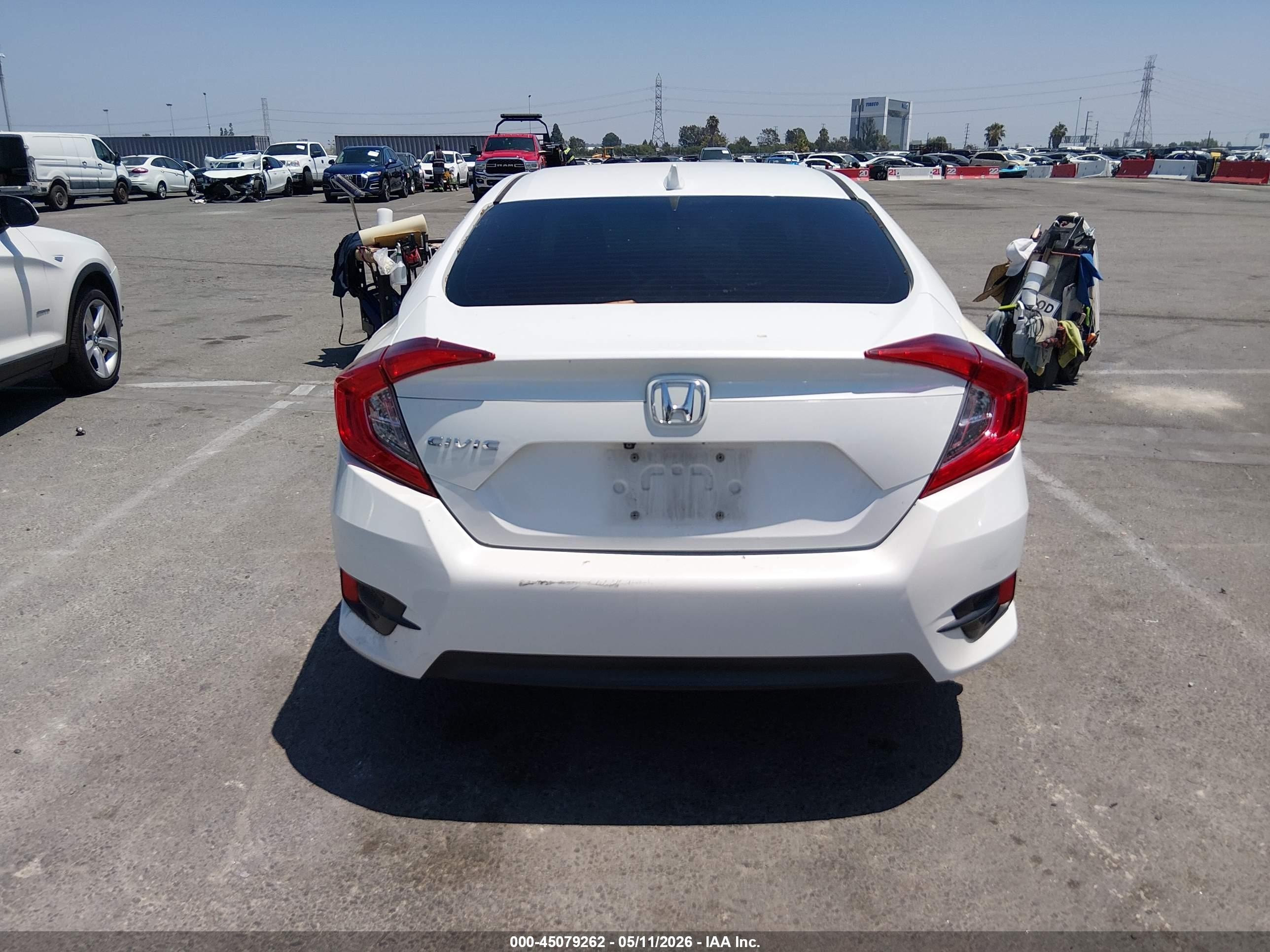 2018 Honda Civic Ex White vin: 2HGFC2F78JH565337