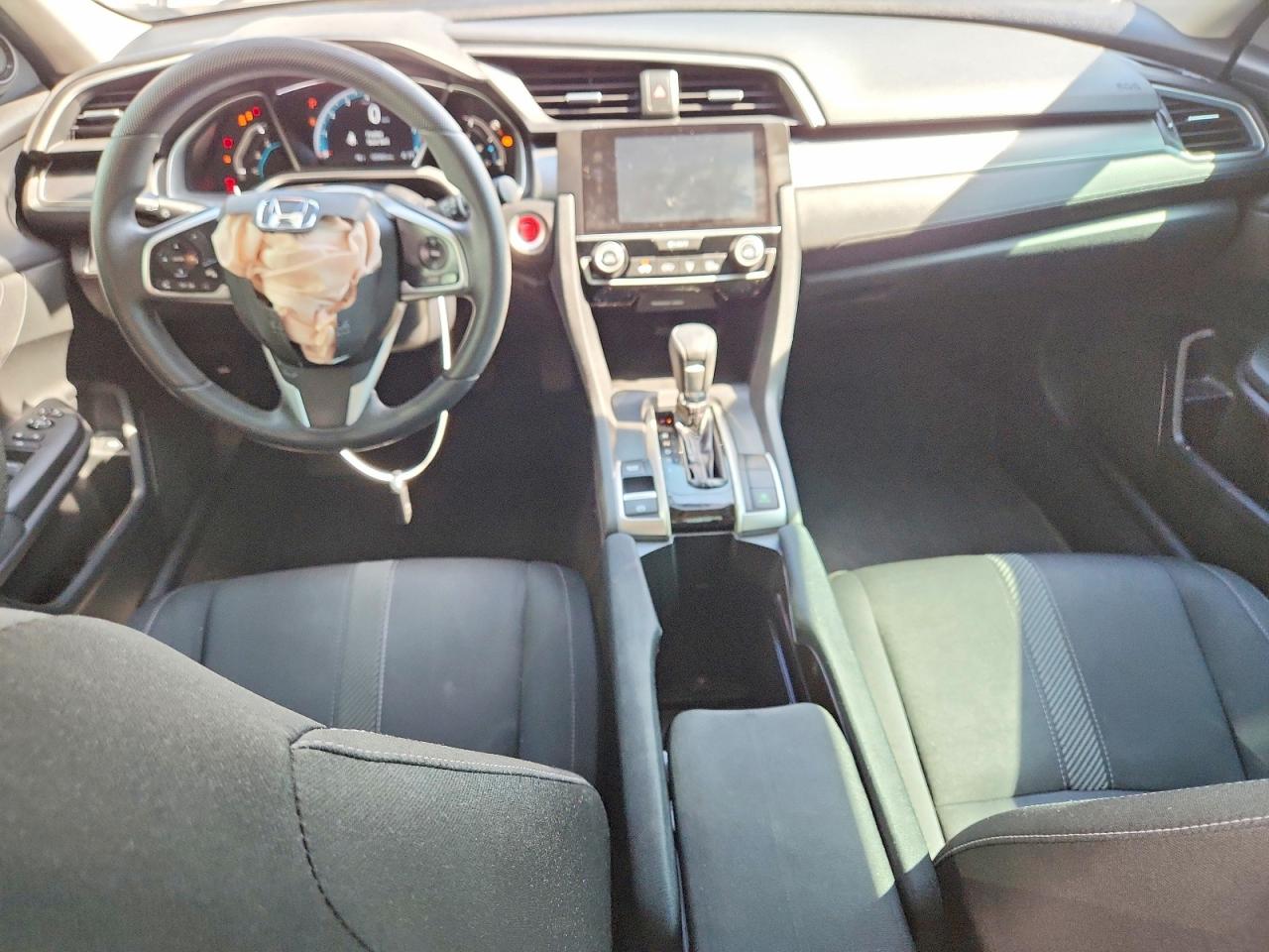 2018 Honda Civic Ex White vin: 2HGFC2F78JH571378