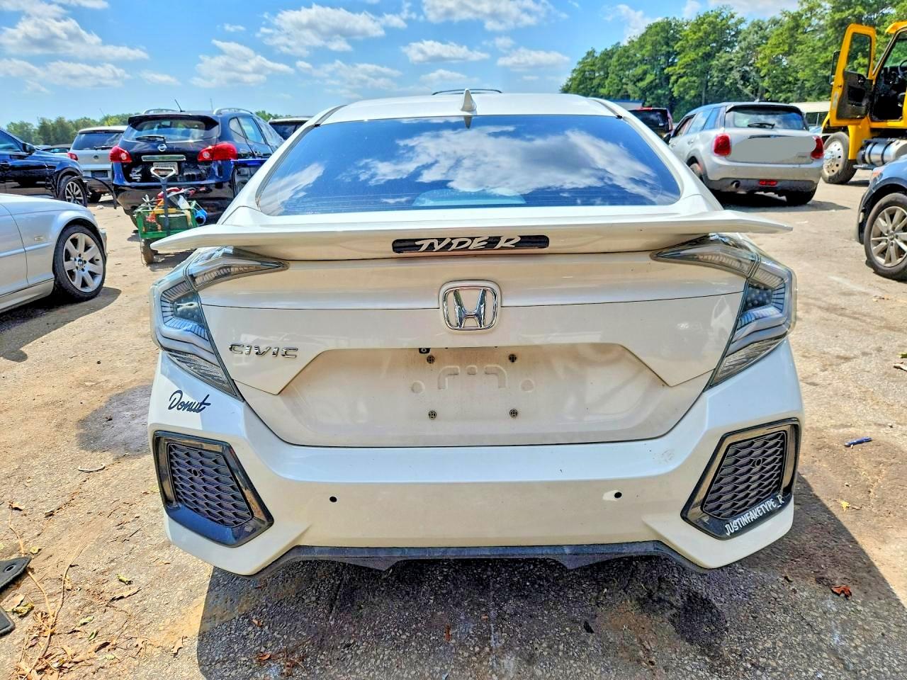 2018 Honda Civic Ex White vin: 2HGFC2F78JH571378