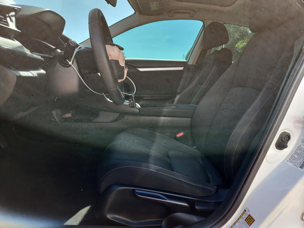 2018 Honda Civic Ex White vin: 2HGFC2F78JH571378