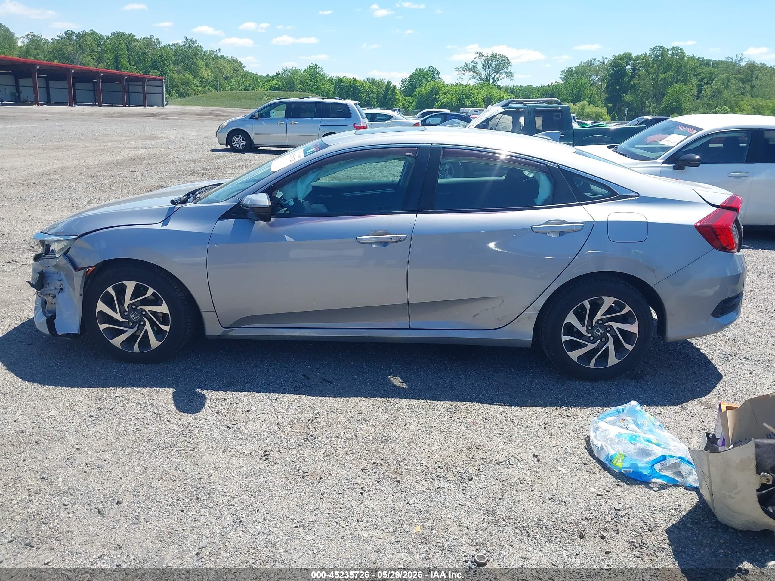 2018 Honda Civic Ex Silver vin: 2HGFC2F7XJH526622