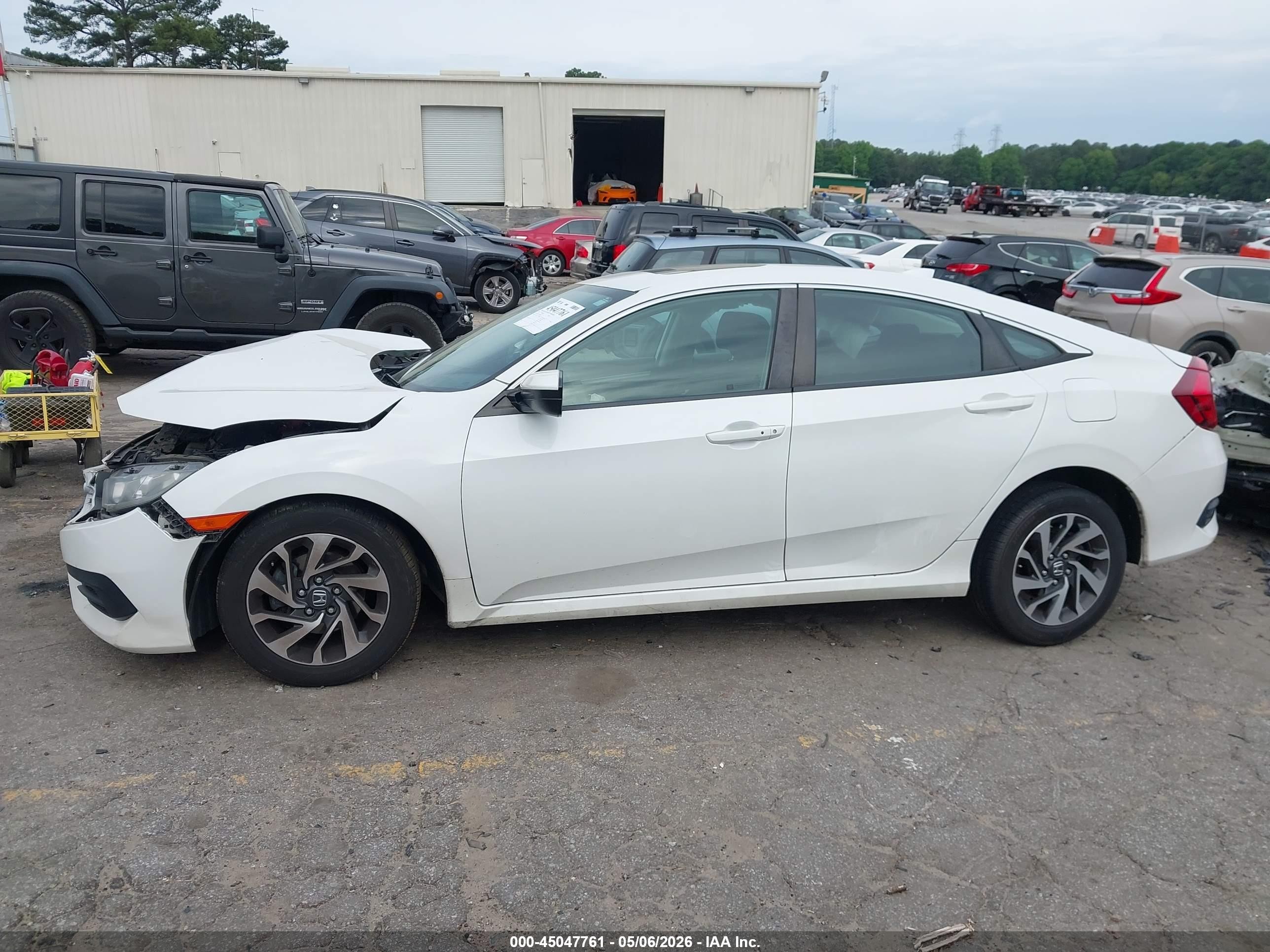 2018 Honda Civic Ex Белый vin: 2HGFC2F7XJH547325
