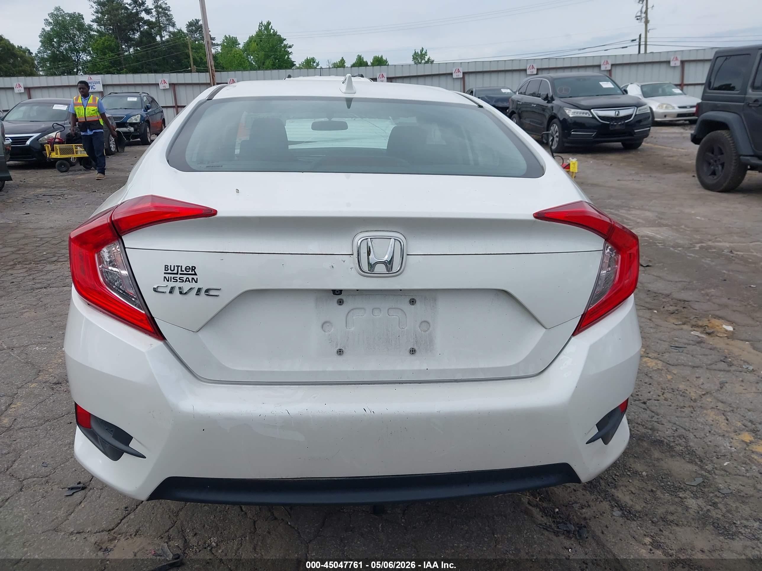2018 Honda Civic Ex Белый vin: 2HGFC2F7XJH547325