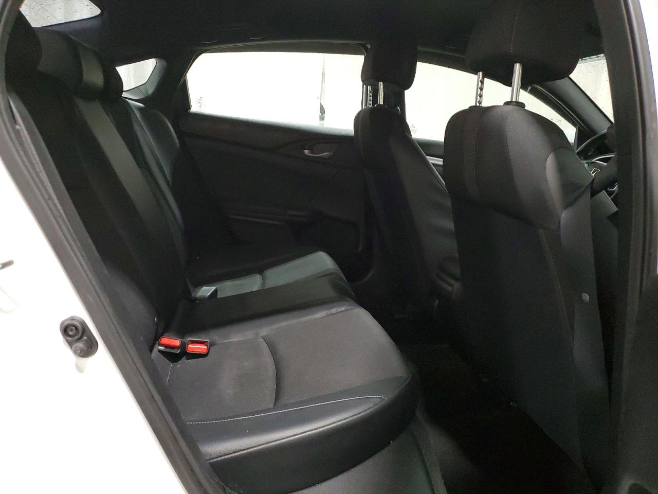 2019 Honda Civic Sport Белый vin: 2HGFC2F82KH536801