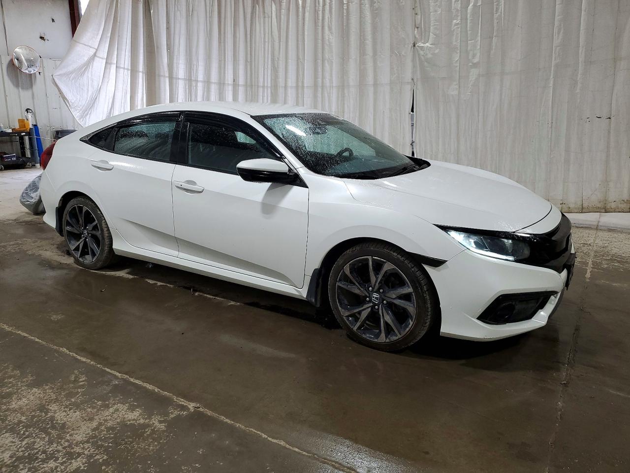 2019 Honda Civic Sport Белый vin: 2HGFC2F82KH536801