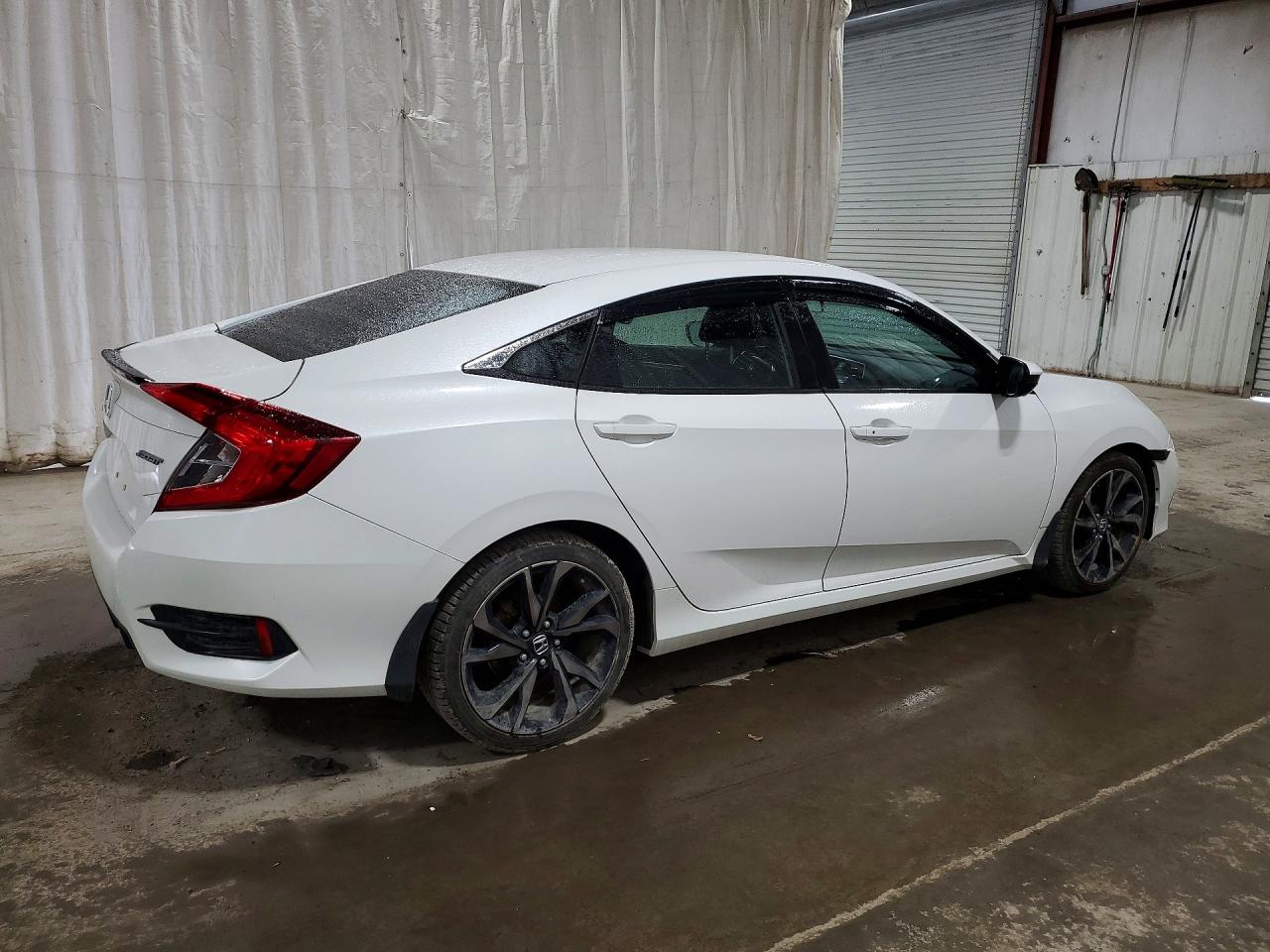 2019 Honda Civic Sport Белый vin: 2HGFC2F82KH536801