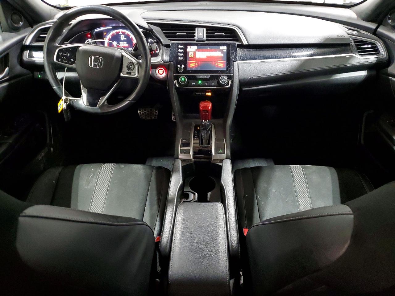 2019 Honda Civic Sport Белый vin: 2HGFC2F82KH536801