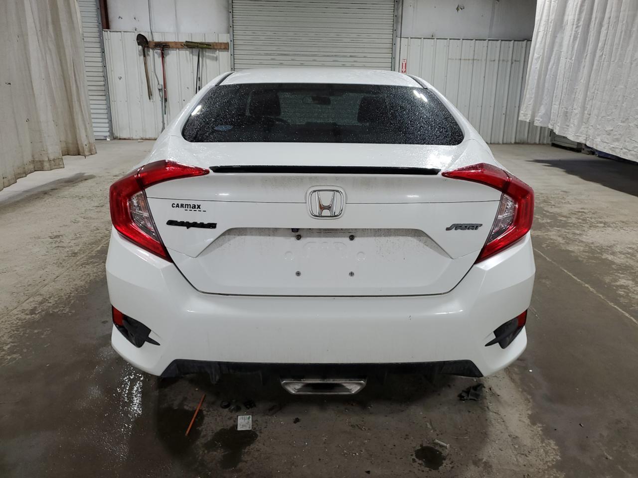 2019 Honda Civic Sport Белый vin: 2HGFC2F82KH536801 Damage: Rear Bumper, Chipped, 2