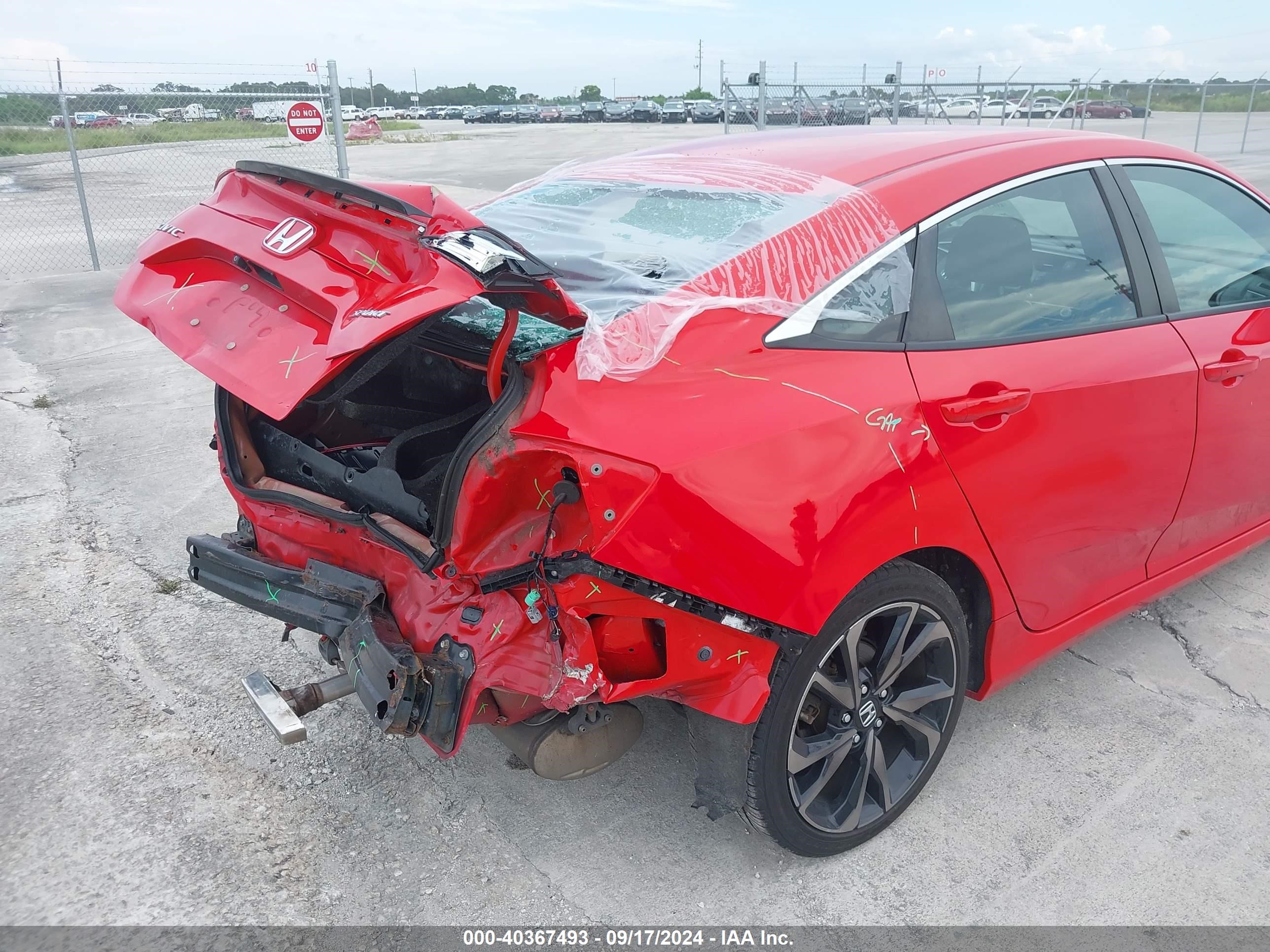 2020 Honda Civic Sport Red vin: 2HGFC2F82LH518204