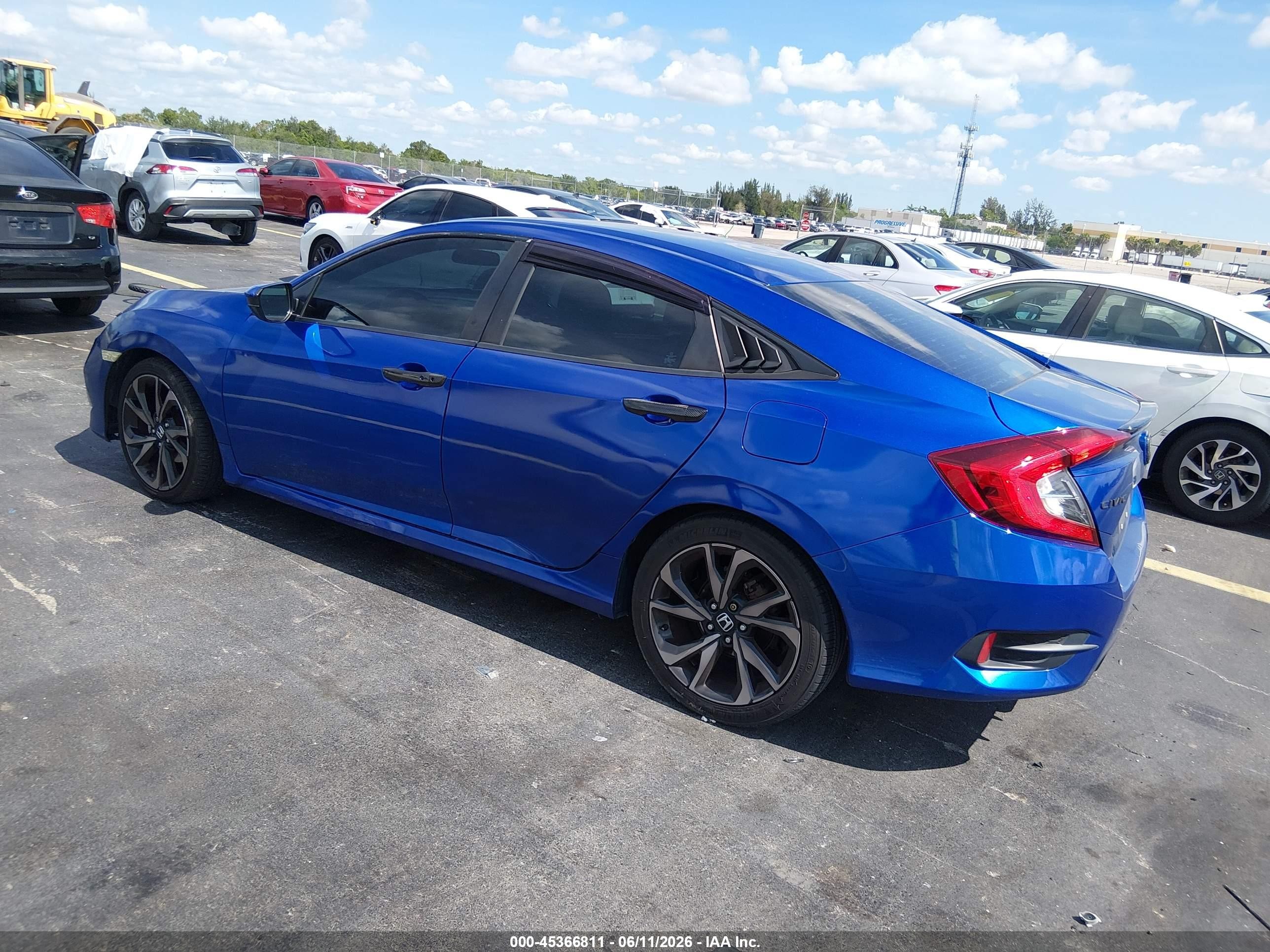 2020 Honda Civic Sport Синий vin: 2HGFC2F83LH584521