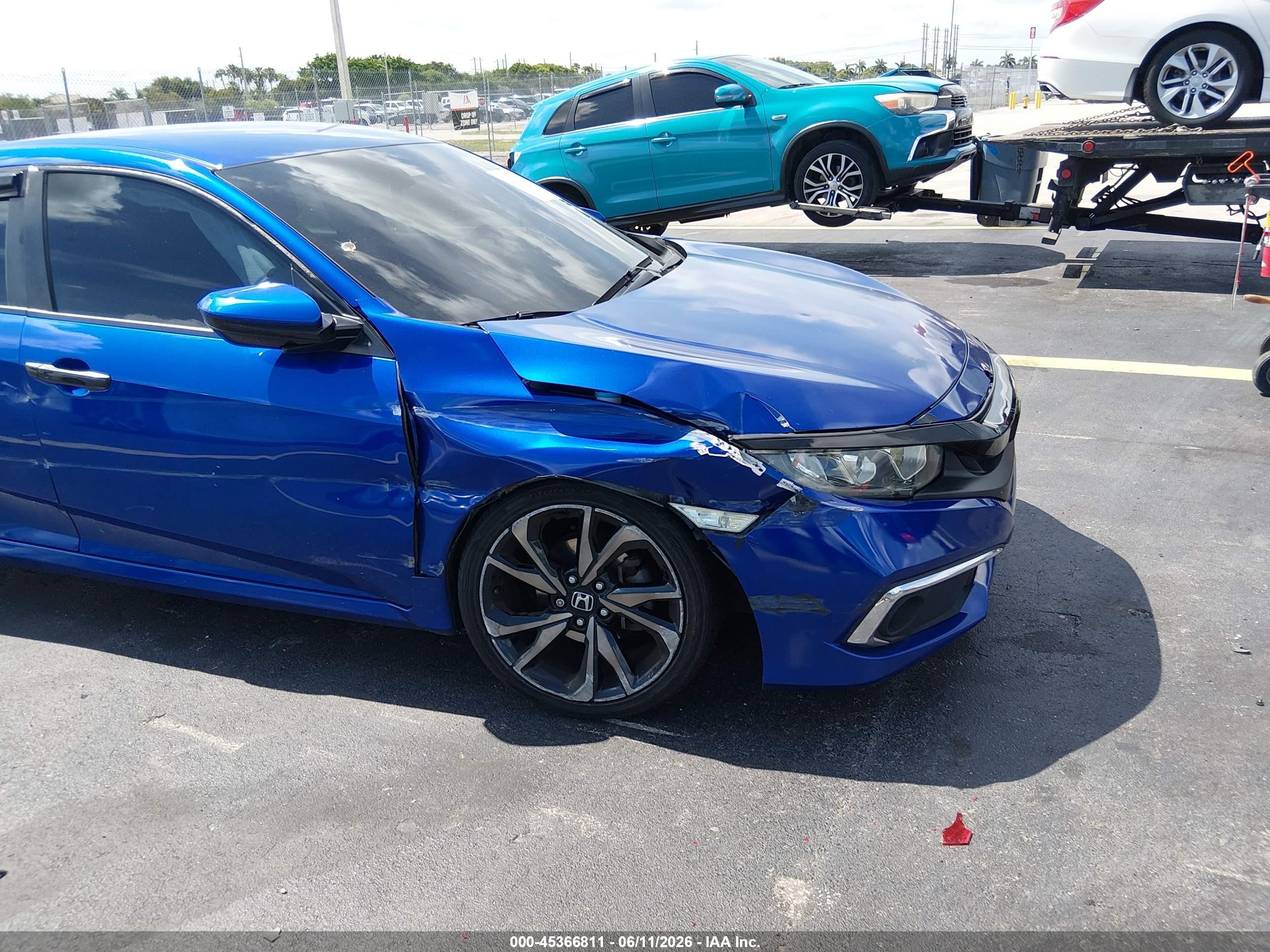 2020 Honda Civic Sport Синий vin: 2HGFC2F83LH584521