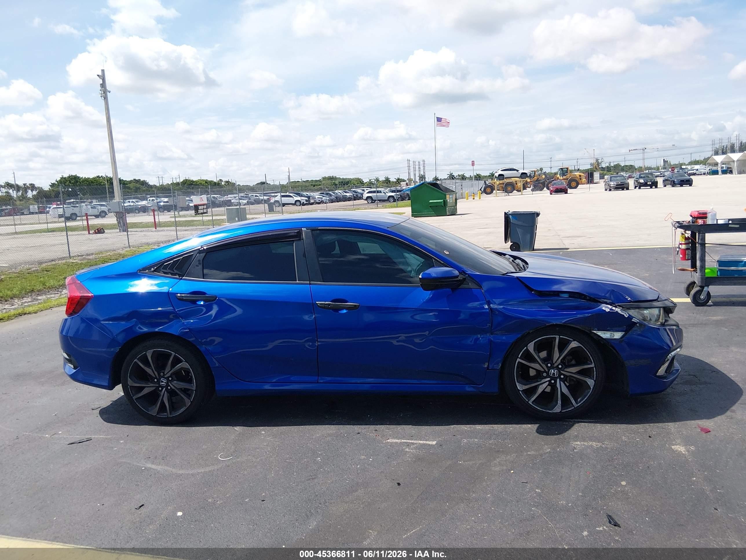 2020 Honda Civic Sport Синий vin: 2HGFC2F83LH584521