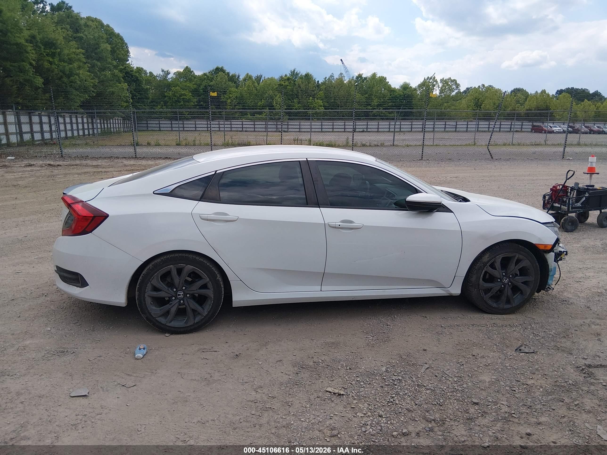 2021 Honda Civic Sport Белый vin: 2HGFC2F85MH500295