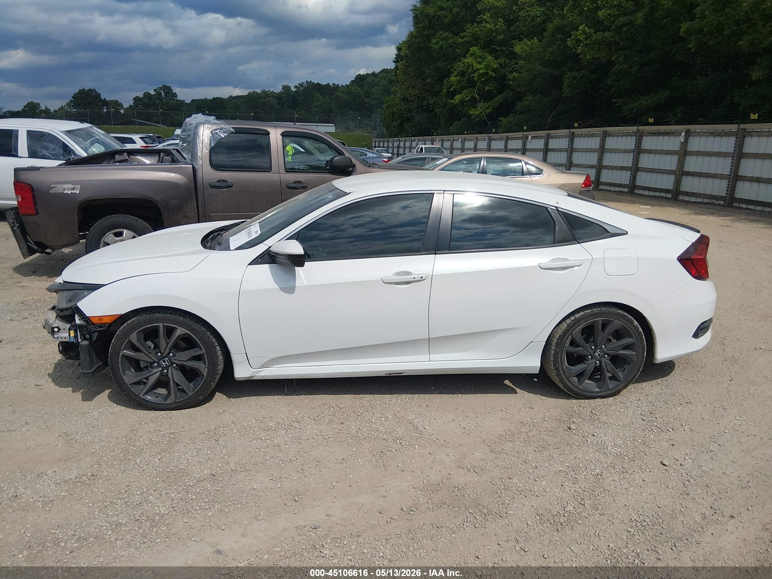 2021 Honda Civic Sport Белый vin: 2HGFC2F85MH500295