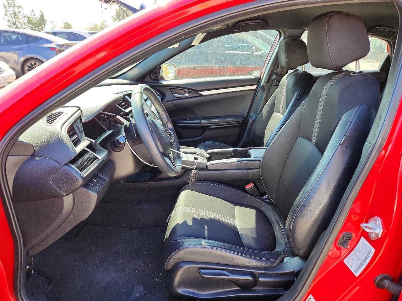 2021 Honda Civic Sport Red vin: 2HGFC2F88MH537549