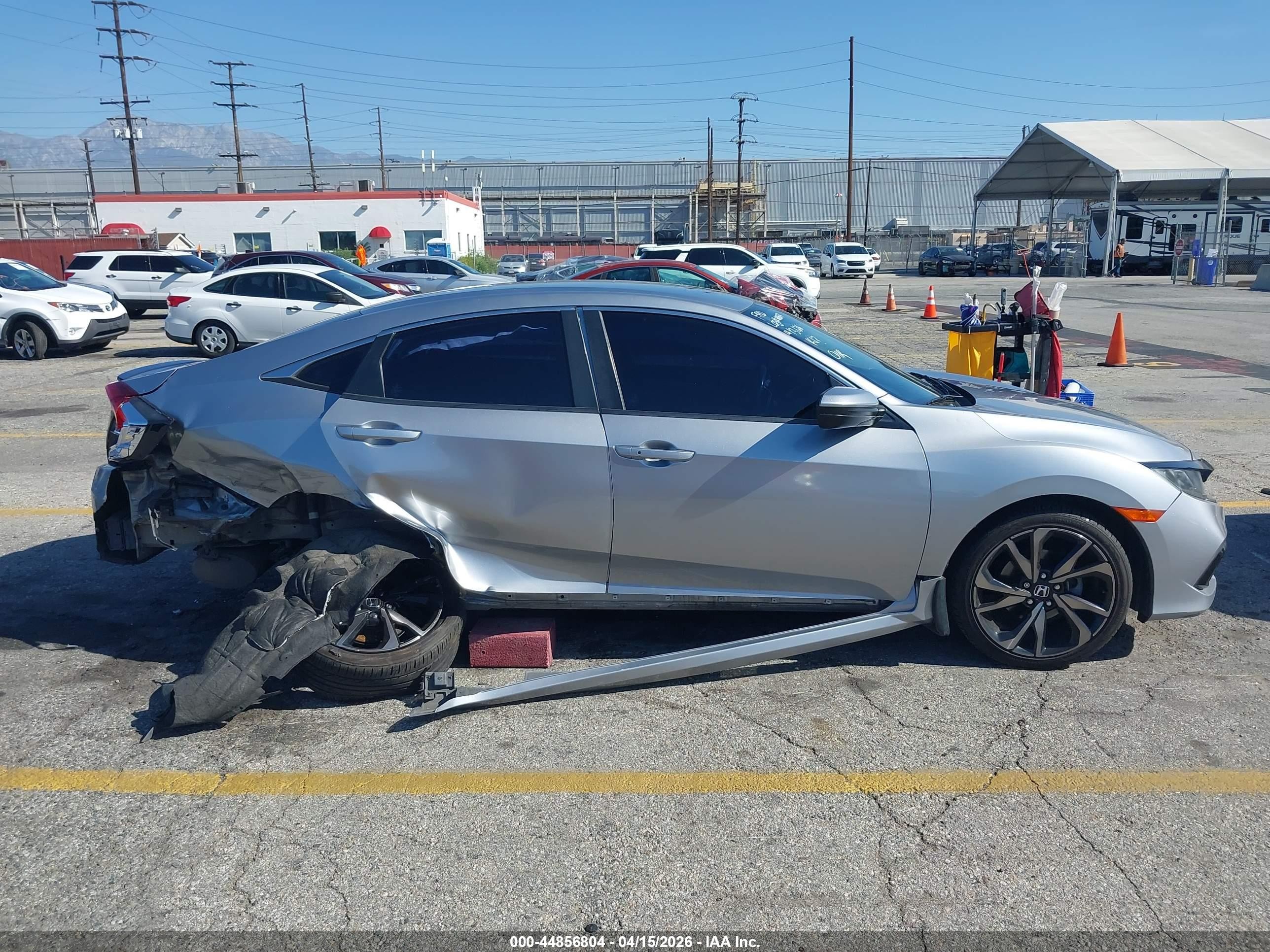 2021 Honda Civic Sport Серебряный vin: 2HGFC2F8XMH506884