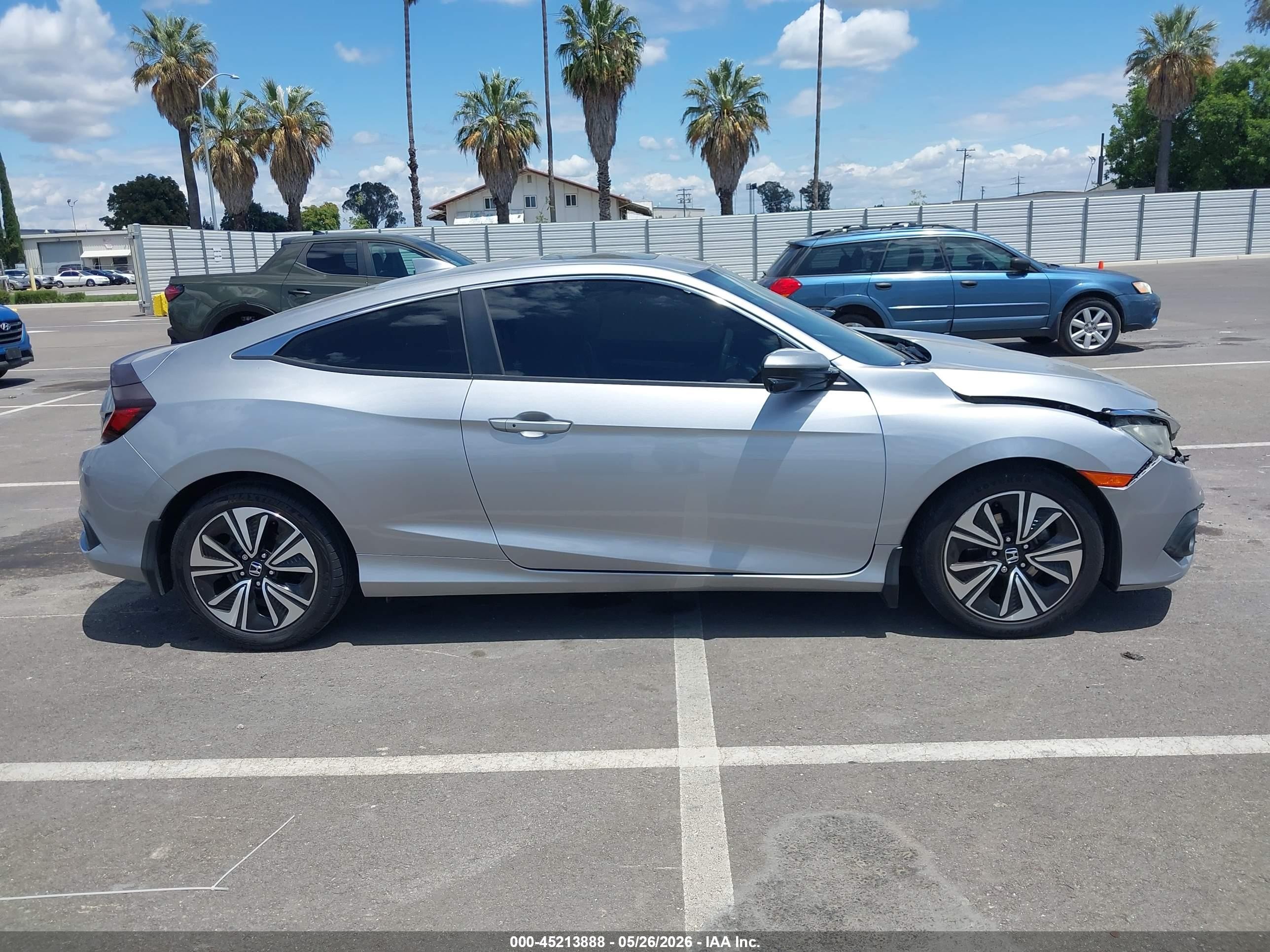 2017 Honda Civic Ex-t Silver vin: 2HGFC3B3XHH352747
