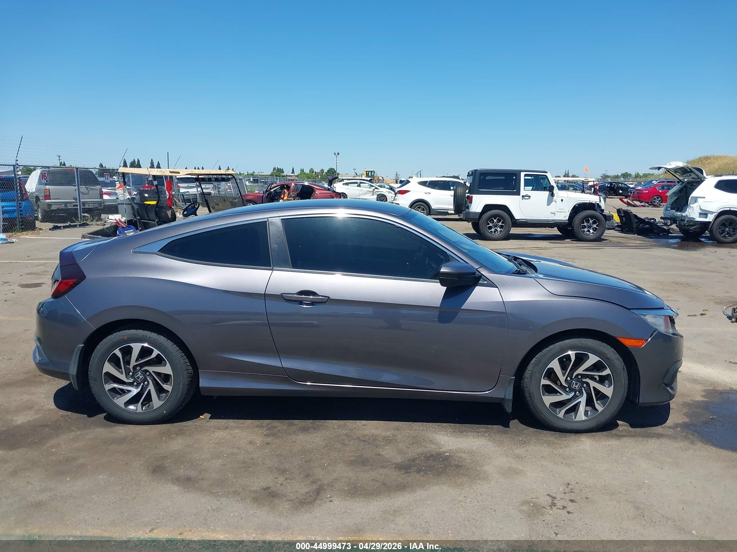 2017 Honda Civic Lx Черный vin: 2HGFC4A57HH306981