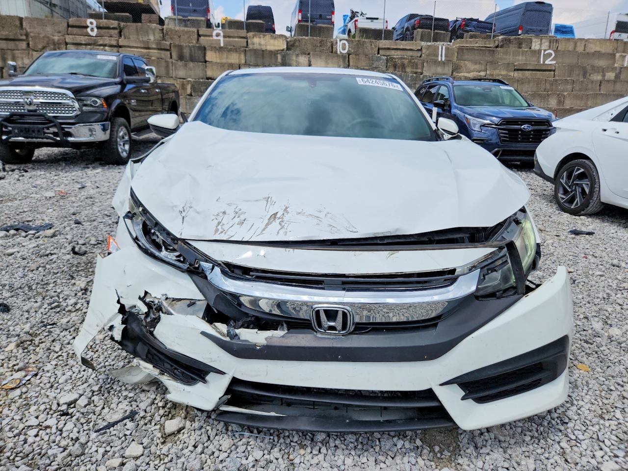2018 Honda Civic Lx Белый vin: 2HGFC4B00JH305471