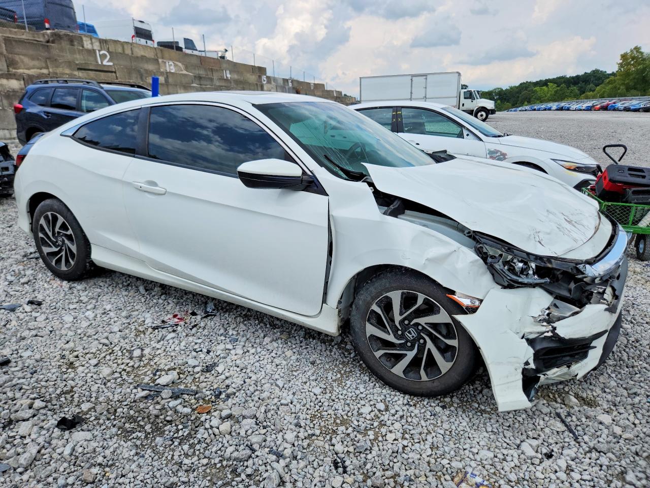 2018 Honda Civic Lx Белый vin: 2HGFC4B00JH305471