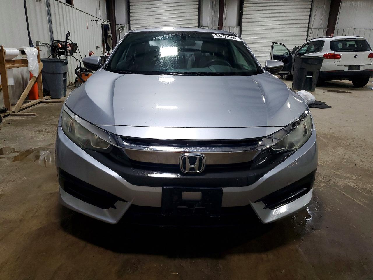 2018 Honda Civic Lx Silver vin: 2HGFC4B06JH303305