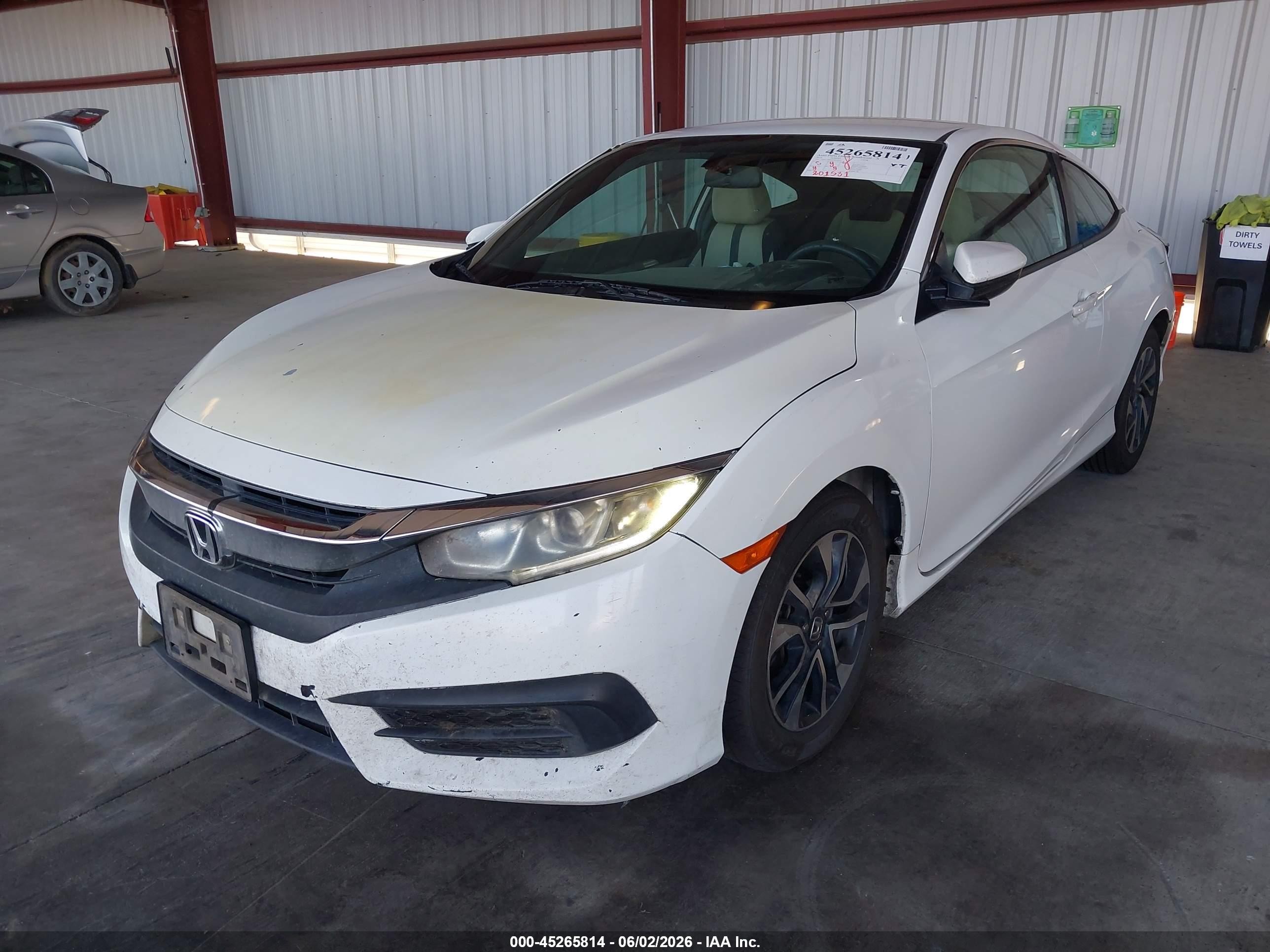 2016 Honda Civic Lx Белый vin: 2HGFC4B56GH314325
