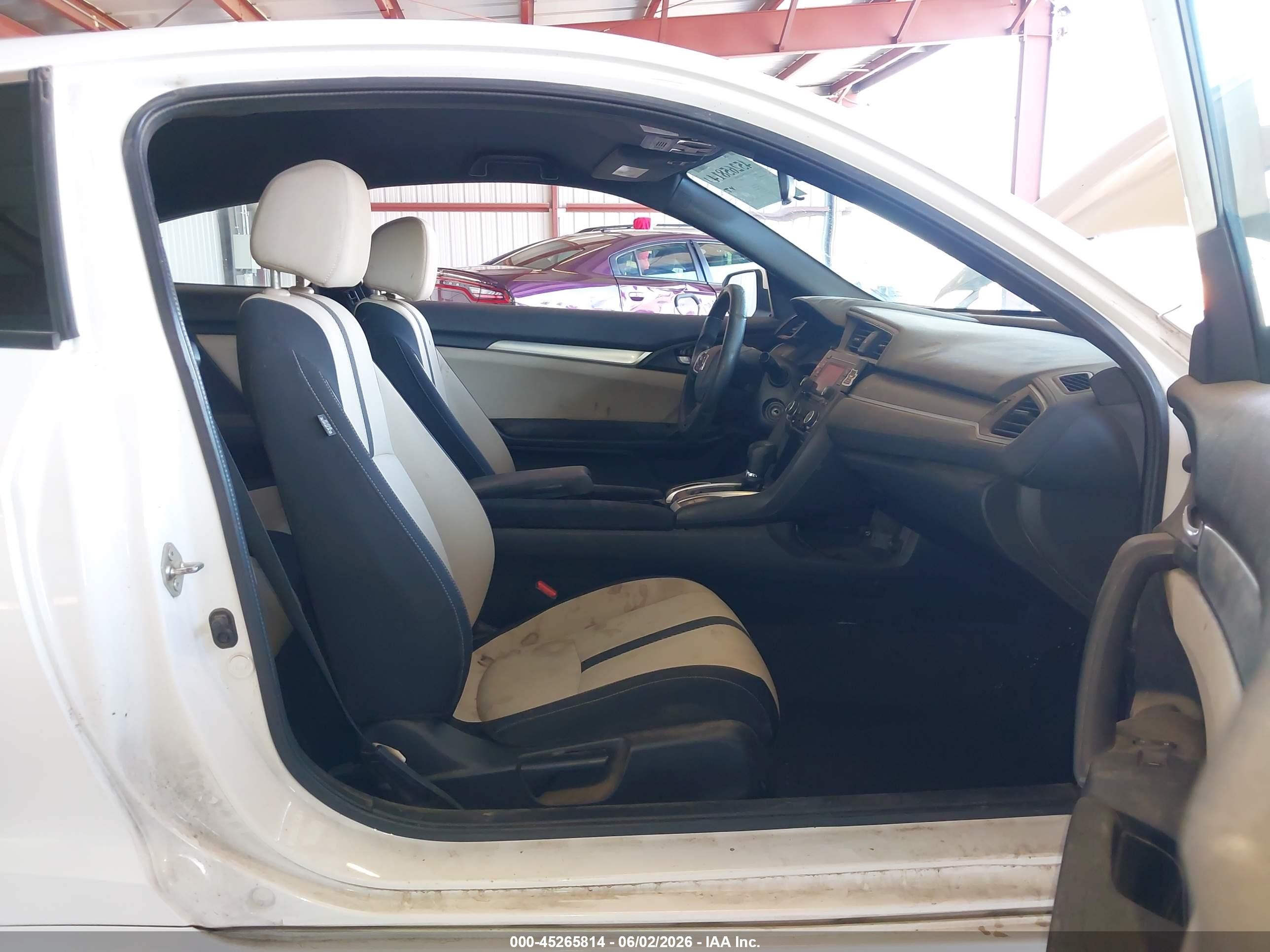 2016 Honda Civic Lx Белый vin: 2HGFC4B56GH314325
