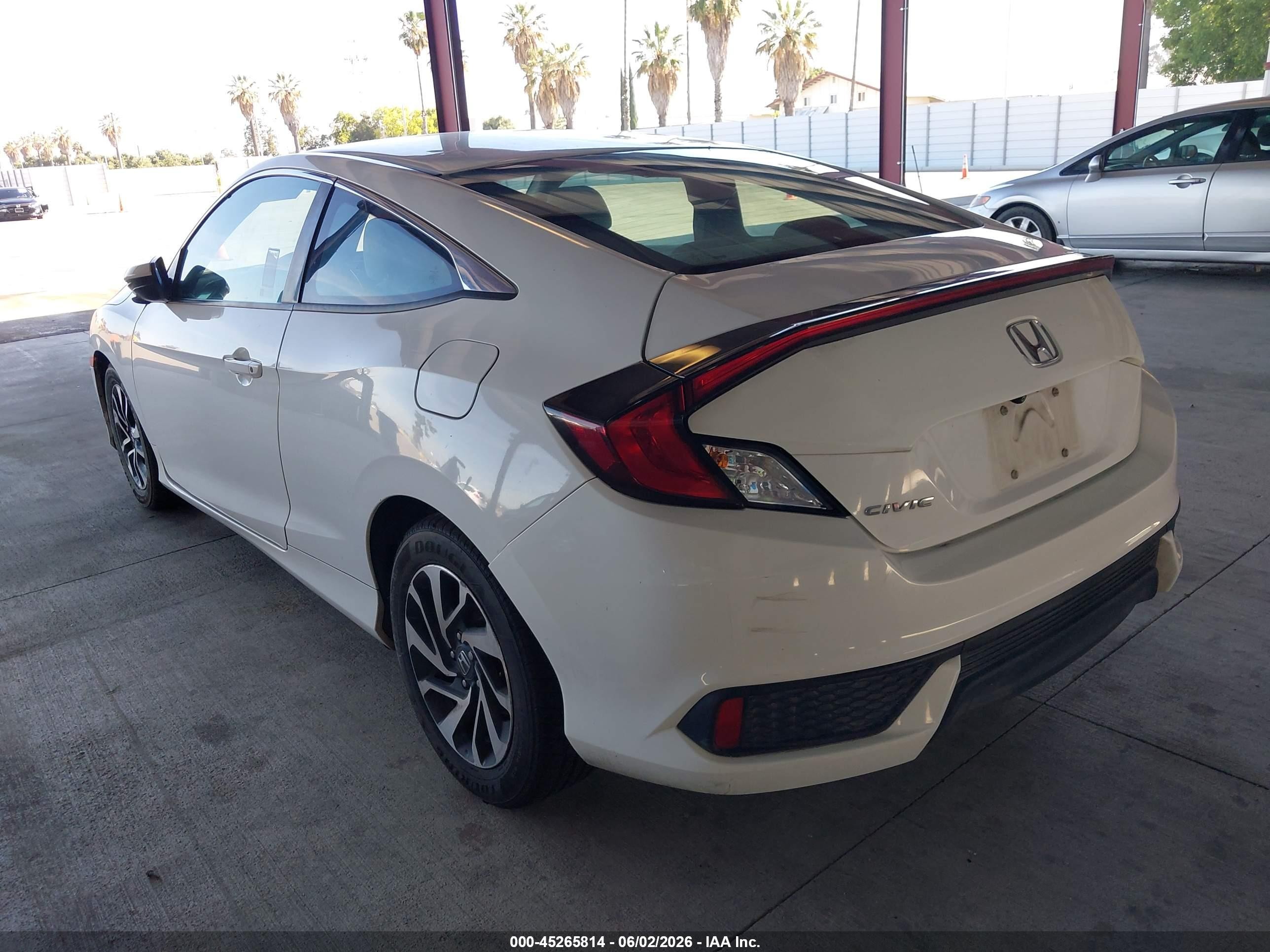 2016 Honda Civic Lx Белый vin: 2HGFC4B56GH314325