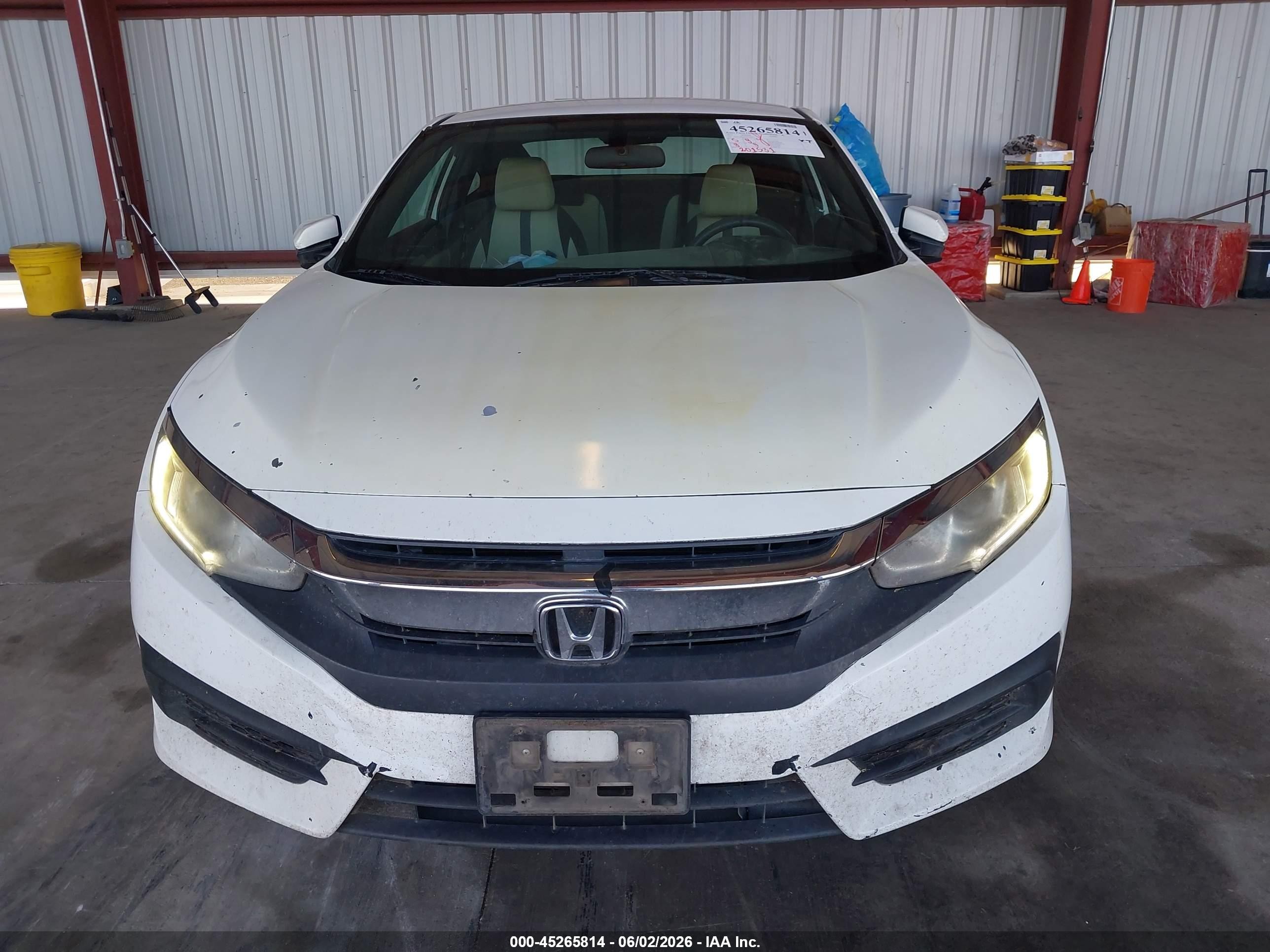 2016 Honda Civic Lx Белый vin: 2HGFC4B56GH314325