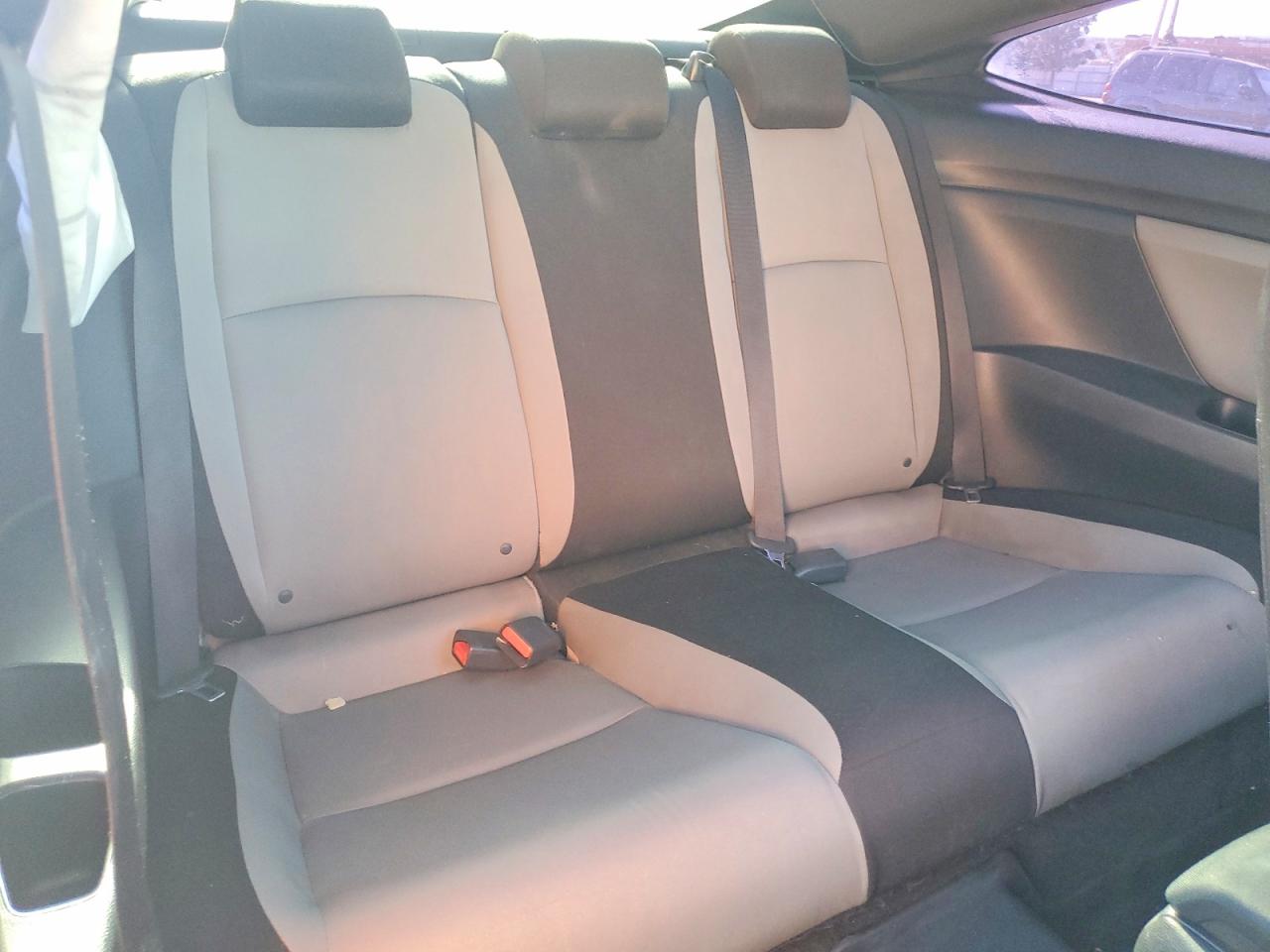 2017 Honda Civic Lx Silver vin: 2HGFC4B58HH303344
