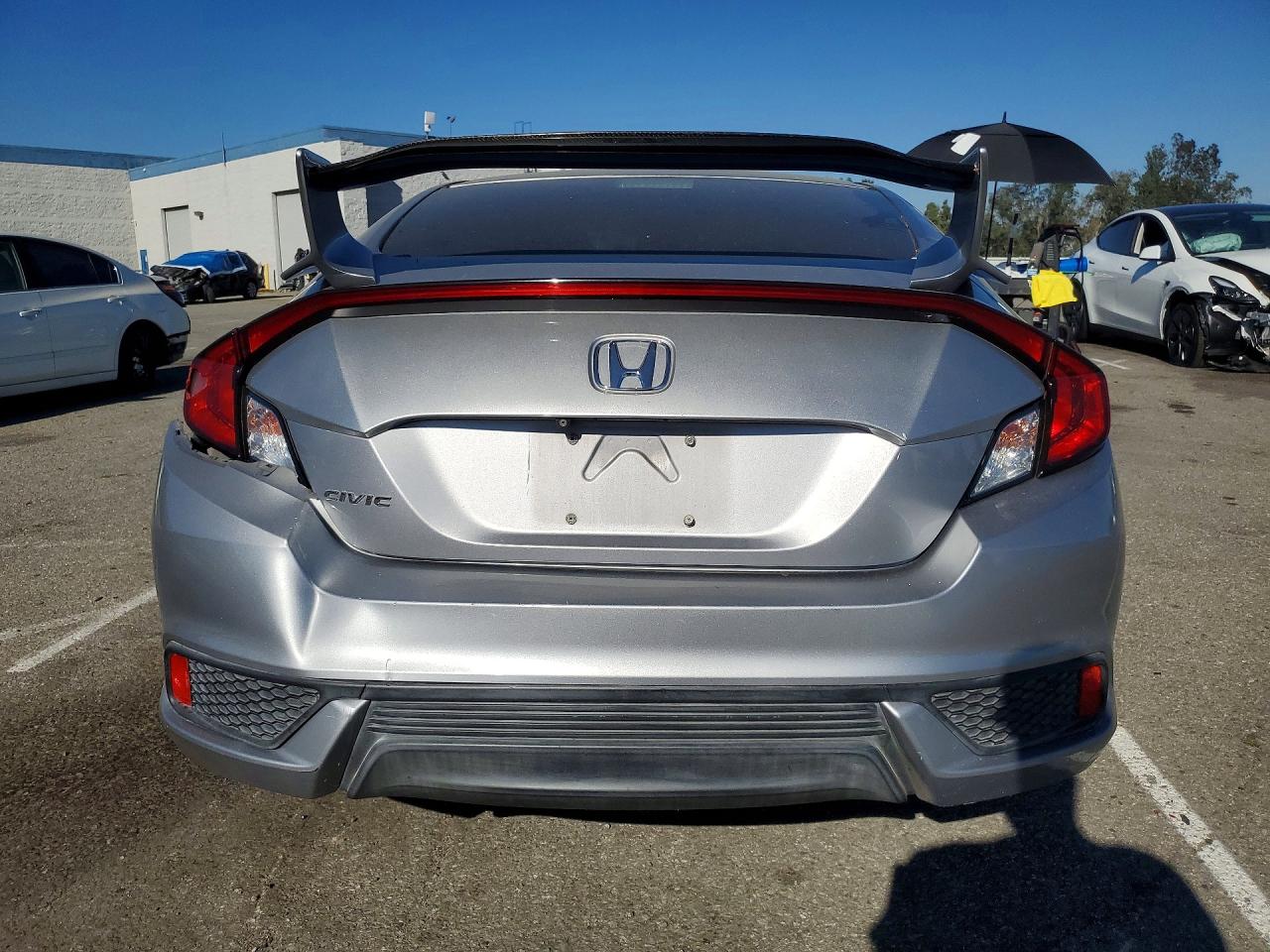 2017 Honda Civic Lx Silver vin: 2HGFC4B58HH303344
