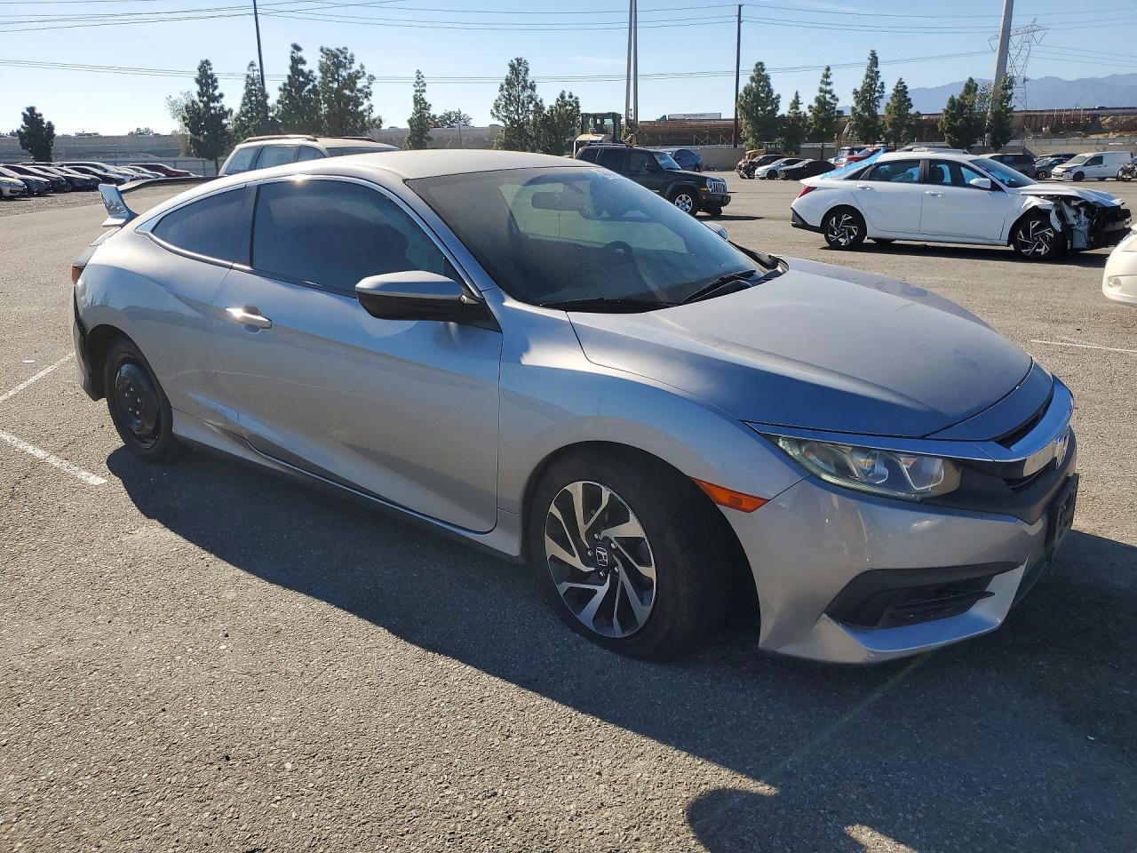 2017 Honda Civic Lx Silver vin: 2HGFC4B58HH303344