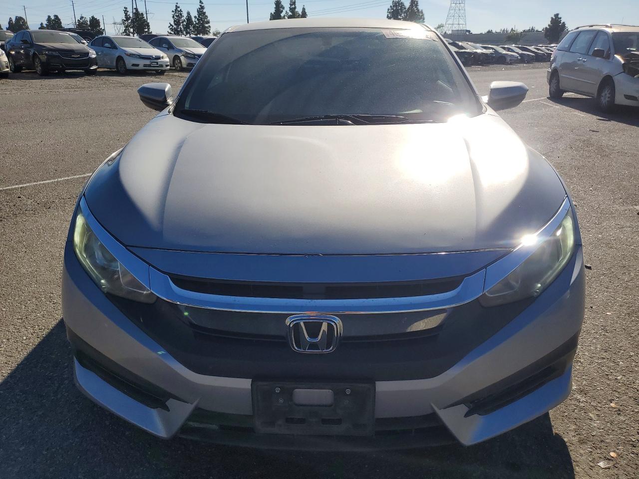 2017 Honda Civic Lx Silver vin: 2HGFC4B58HH303344