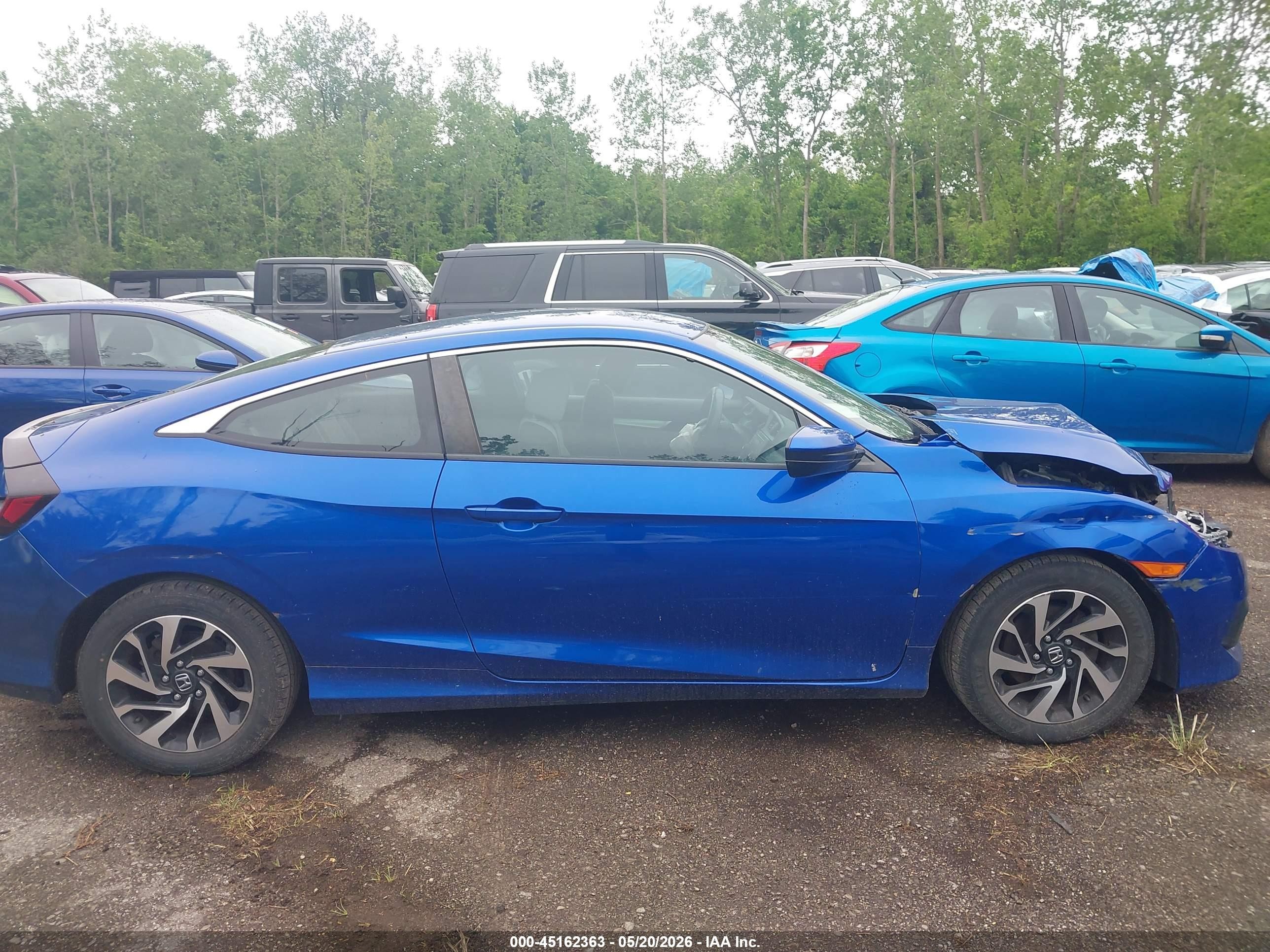 2018 Honda Civic Lx Синий vin: 2HGFC4B58JH302992