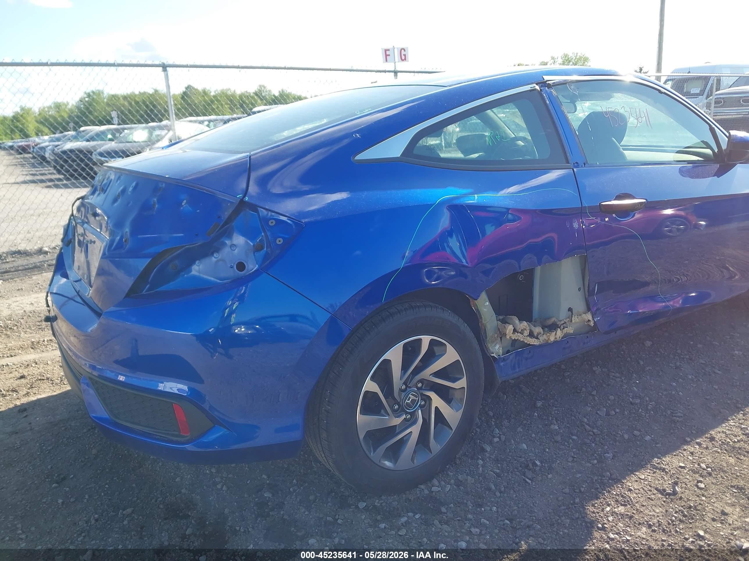 2020 Honda Civic Lx Blue vin: 2HGFC4B67LH303501