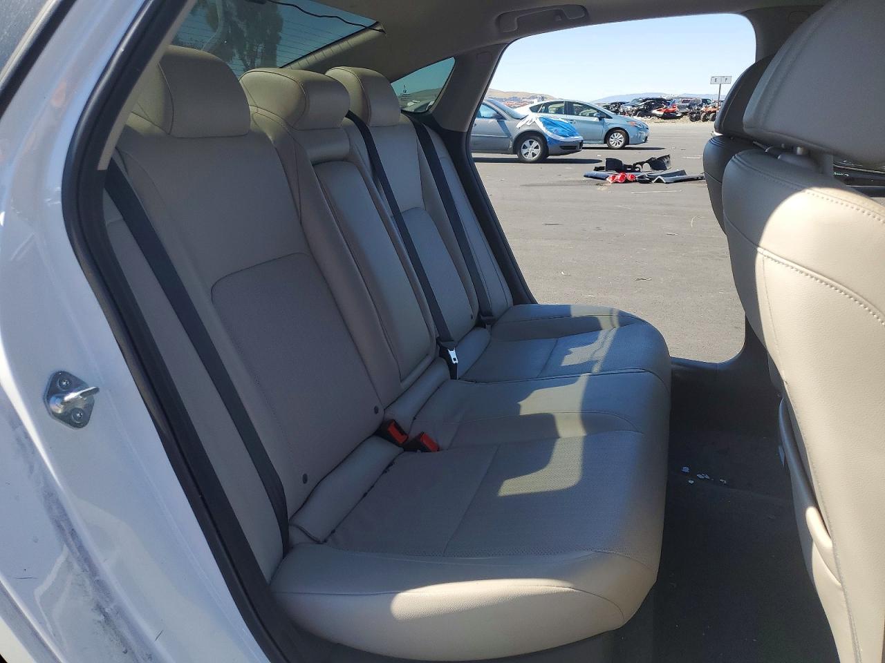 2022 Honda Civic Touring White vin: 2HGFE1F96NH316238