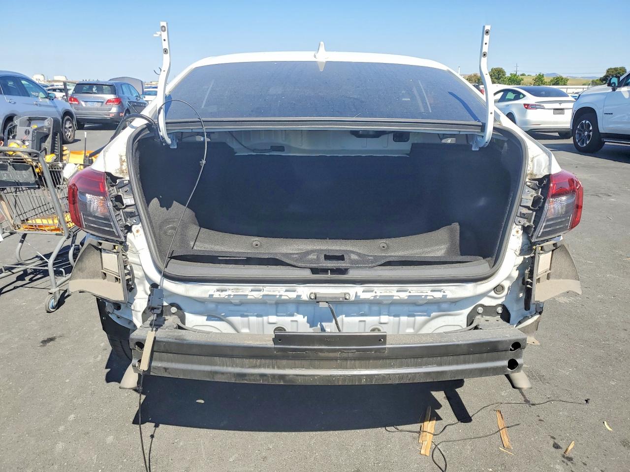 2022 Honda Civic Touring White vin: 2HGFE1F96NH316238