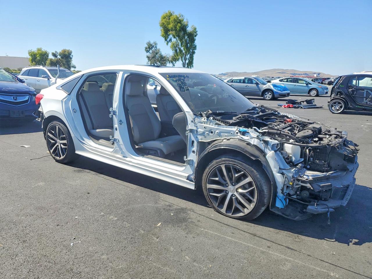 2022 Honda Civic Touring White vin: 2HGFE1F96NH316238