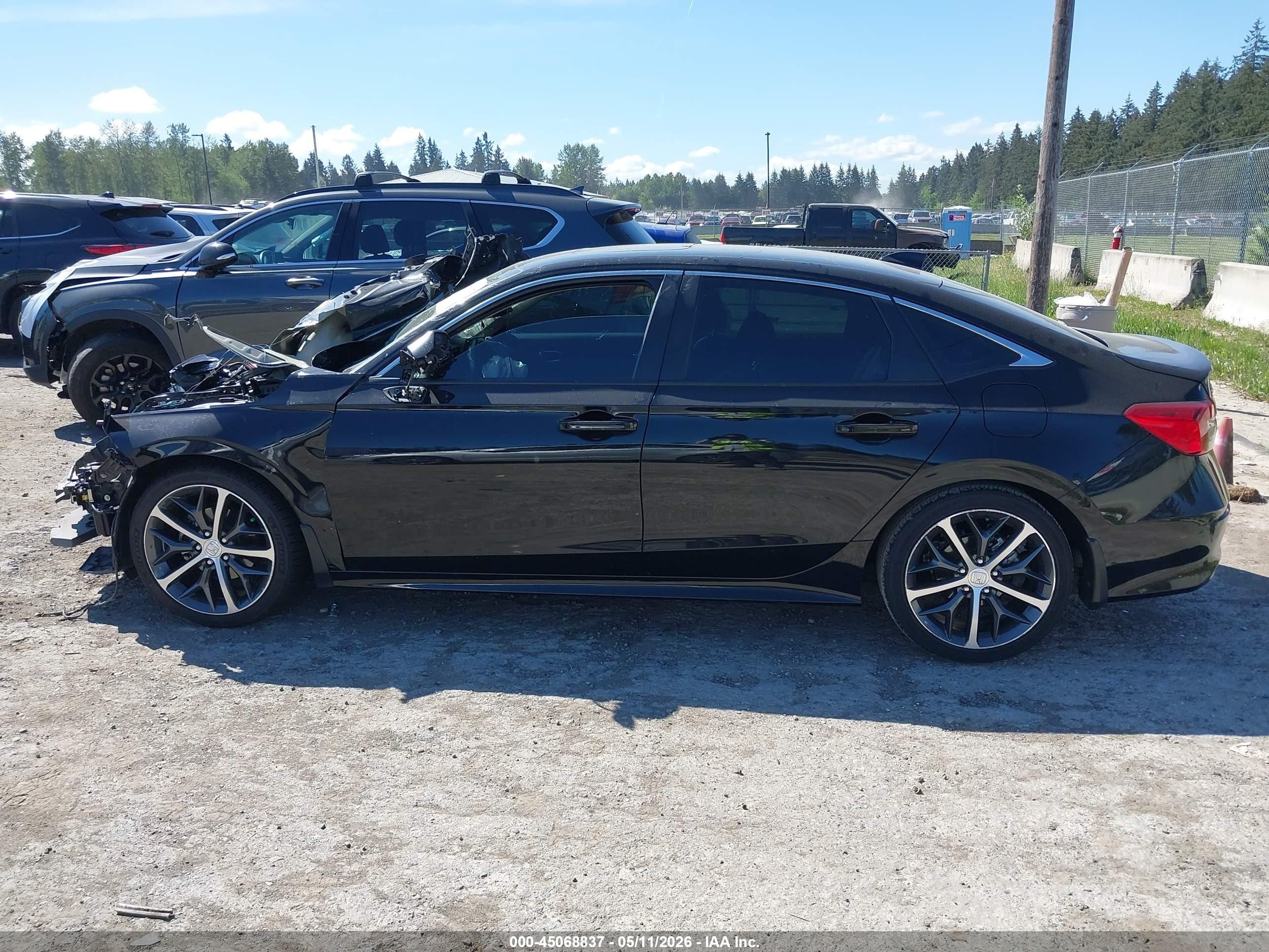 2022 Honda Civic Touring Black vin: 2HGFE1F96NH326509