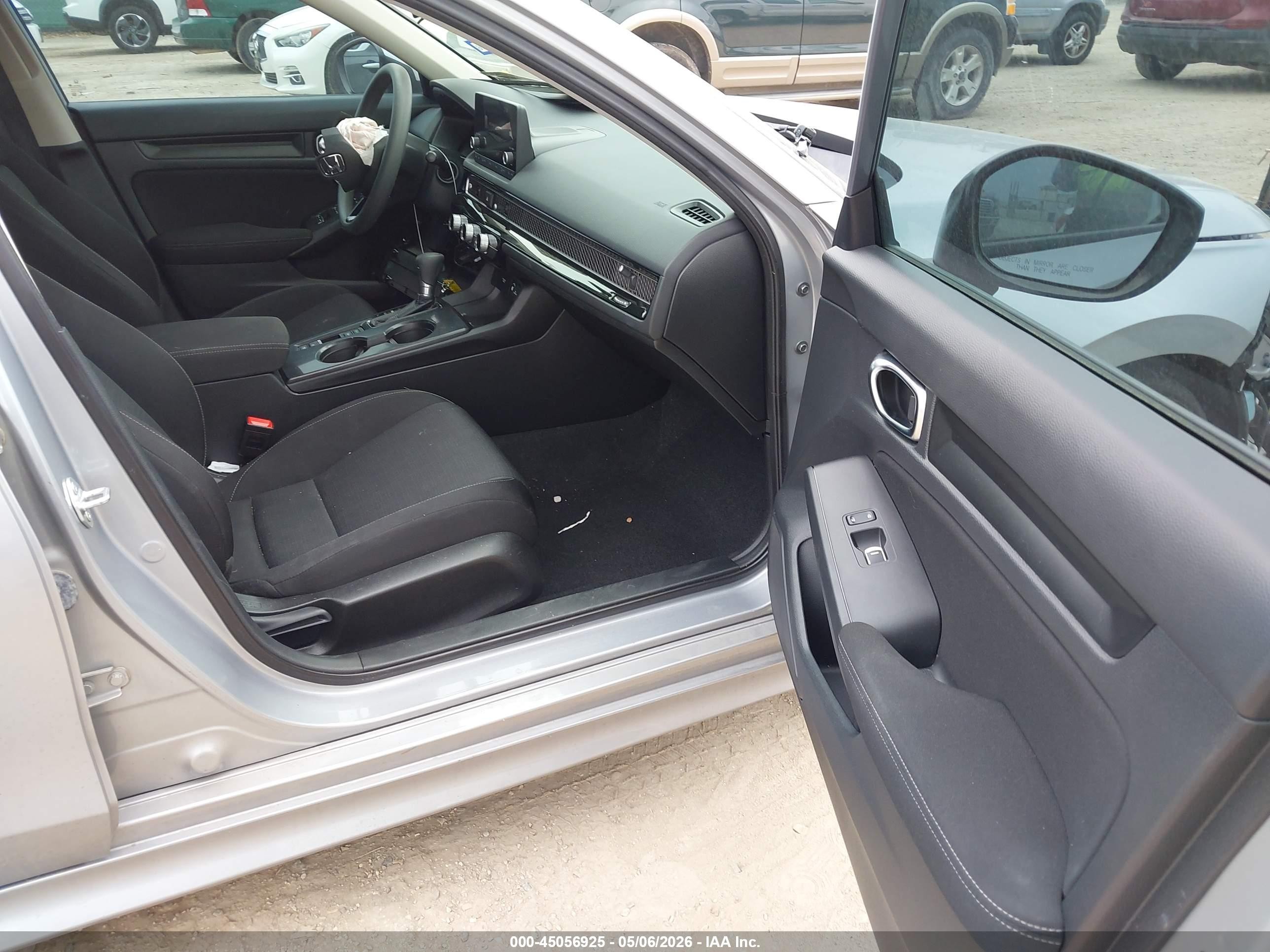 2022 Honda Civic Lx Silver vin: 2HGFE2F20NH532191