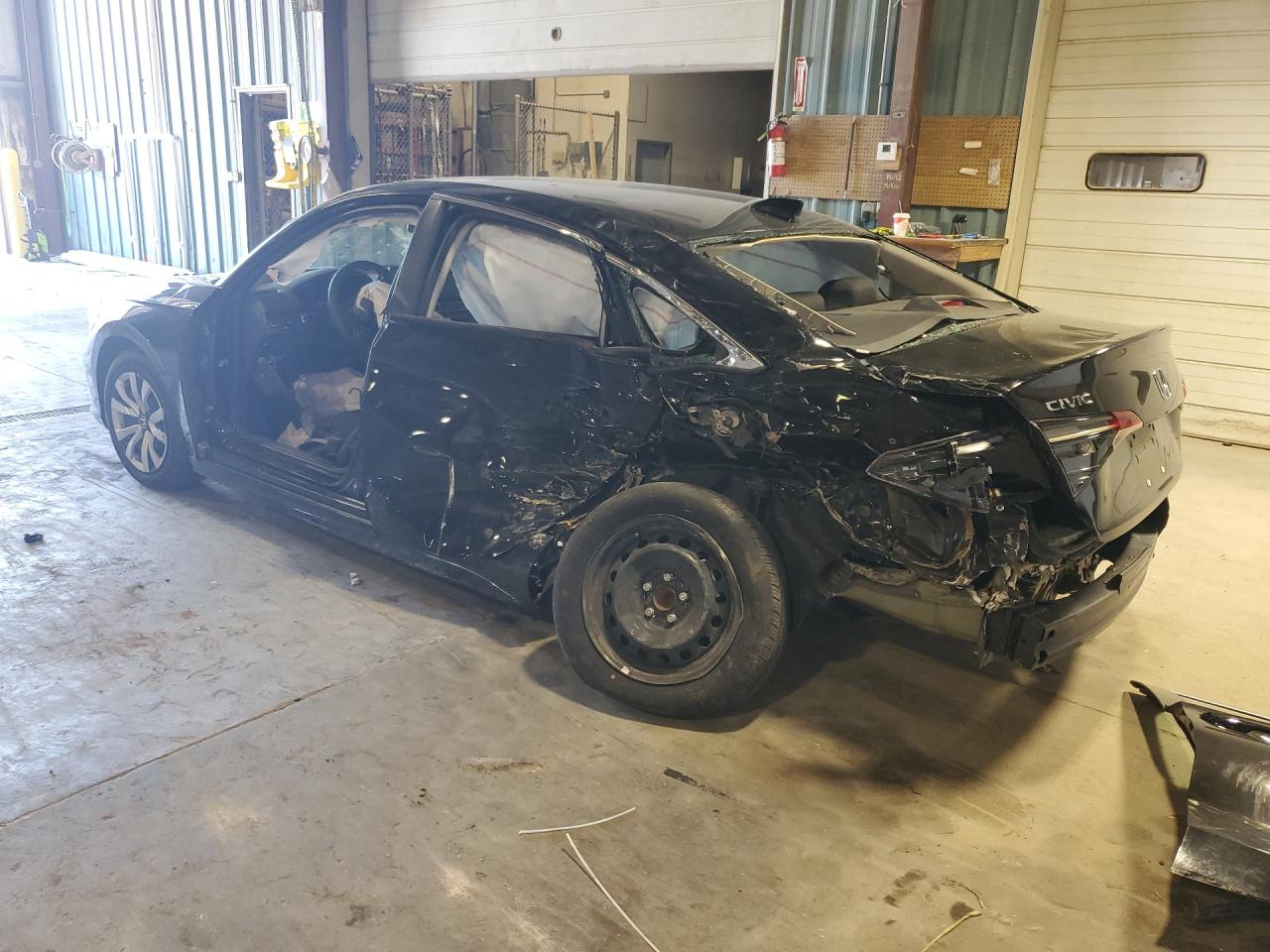2025 Honda Civic Lx Black vin: 2HGFE2F21SH600493 Damage: Left Qtr Glass, Broken, Replacement Required
