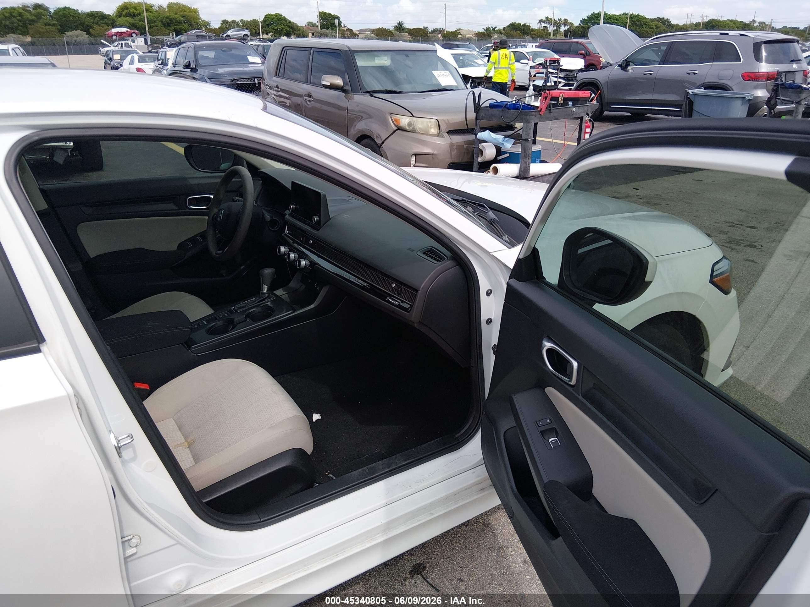 2023 Honda Civic Lx Белый vin: 2HGFE2F23PH533144