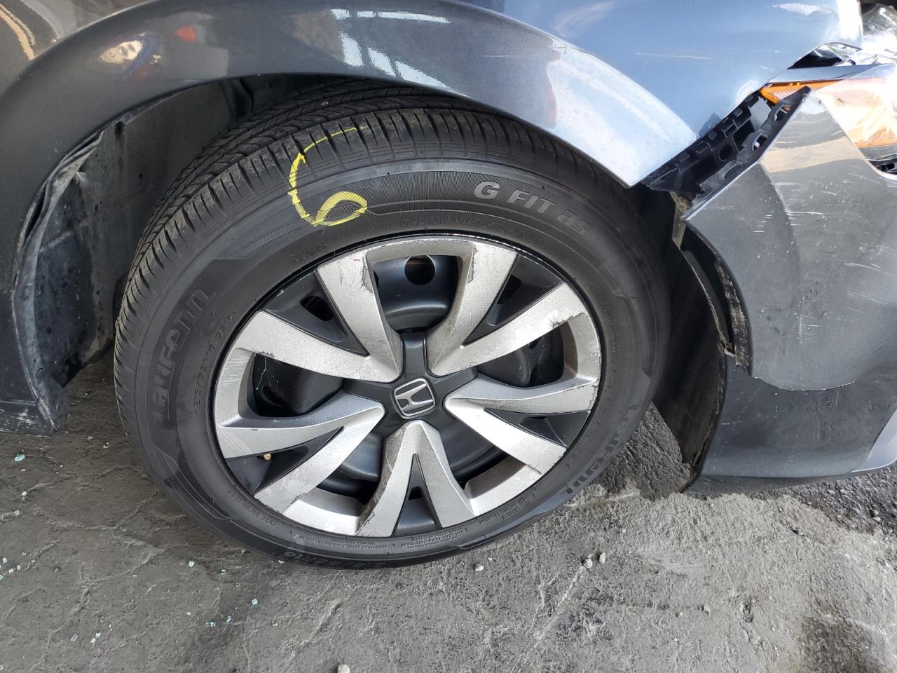 2025 Honda Civic Lx Gray vin: 2HGFE2F23SH597564 Damage: Right Front Wheel Cover, Curb Rash, > 12 Inches