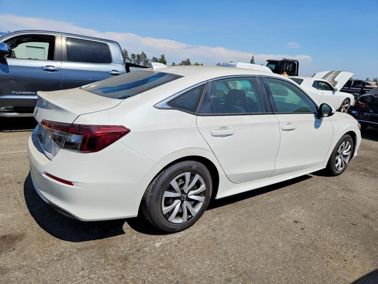 2026 Honda Civic Lx White vin: 2HGFE2F23TH546907
