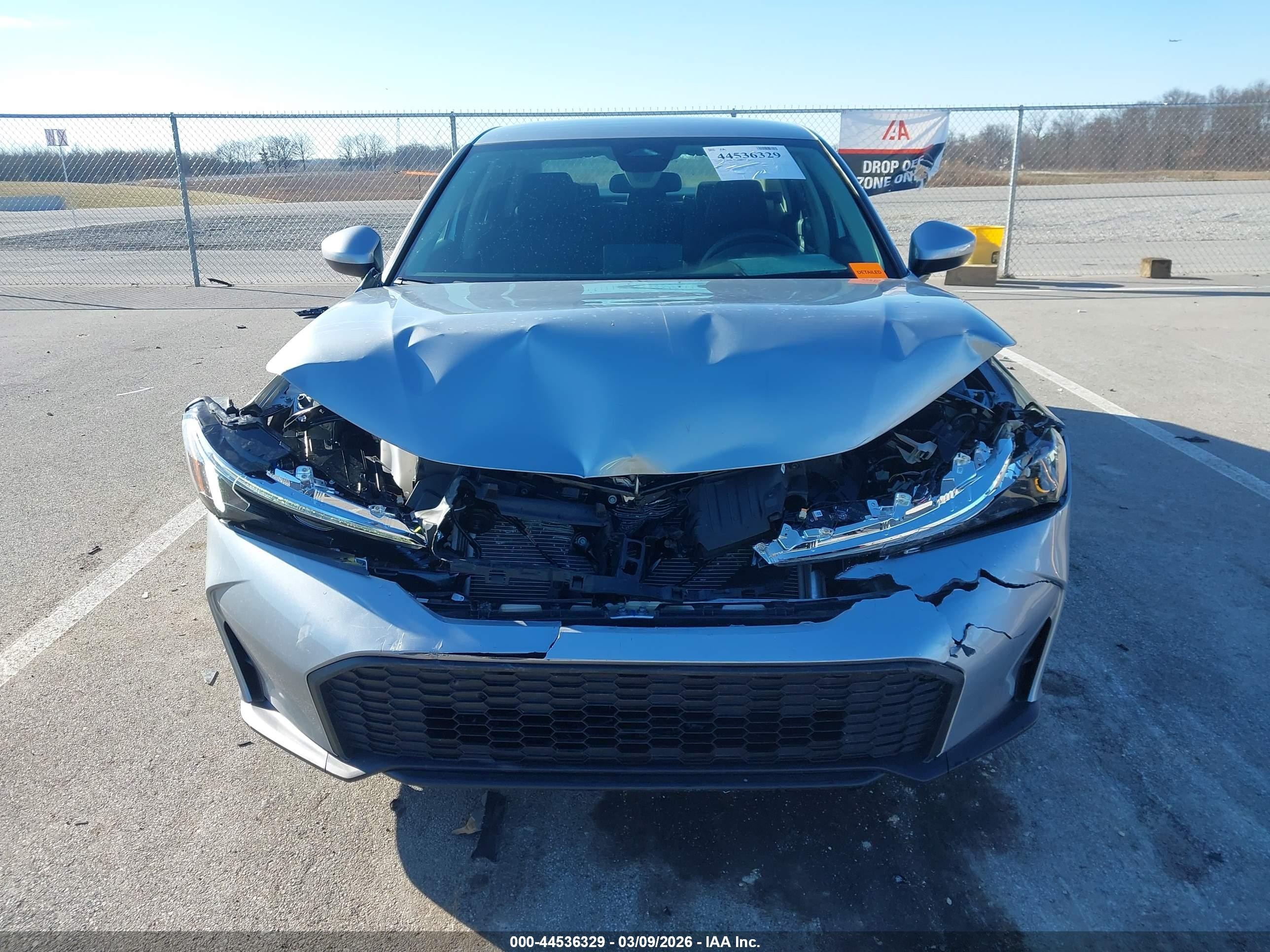 2026 Honda Civic Lx Gray vin: 2HGFE2F2XTH519767