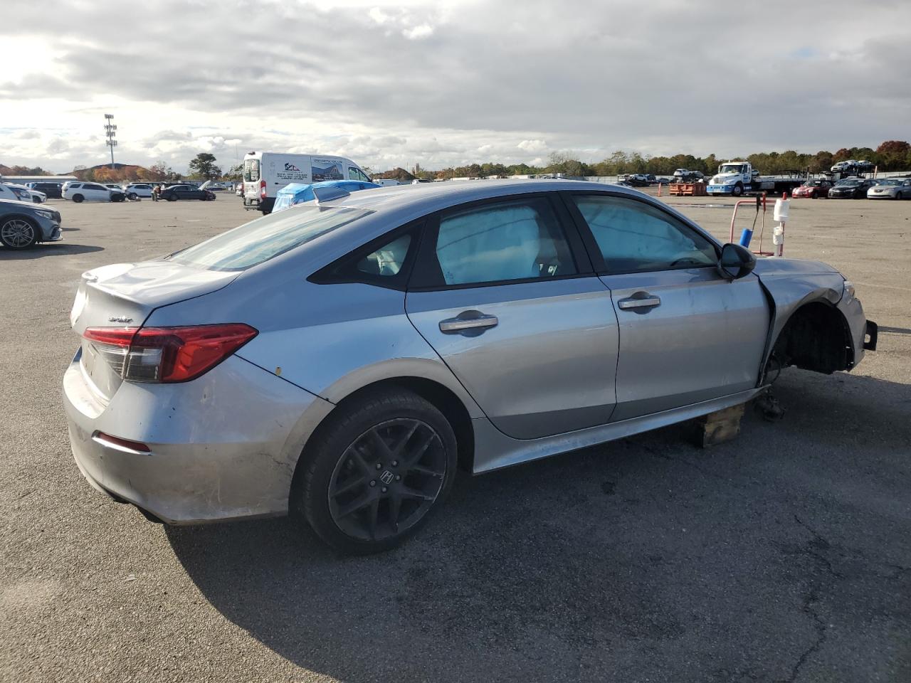 2024 Honda Civic Sport Silver vin: 2HGFE2F51RH523385