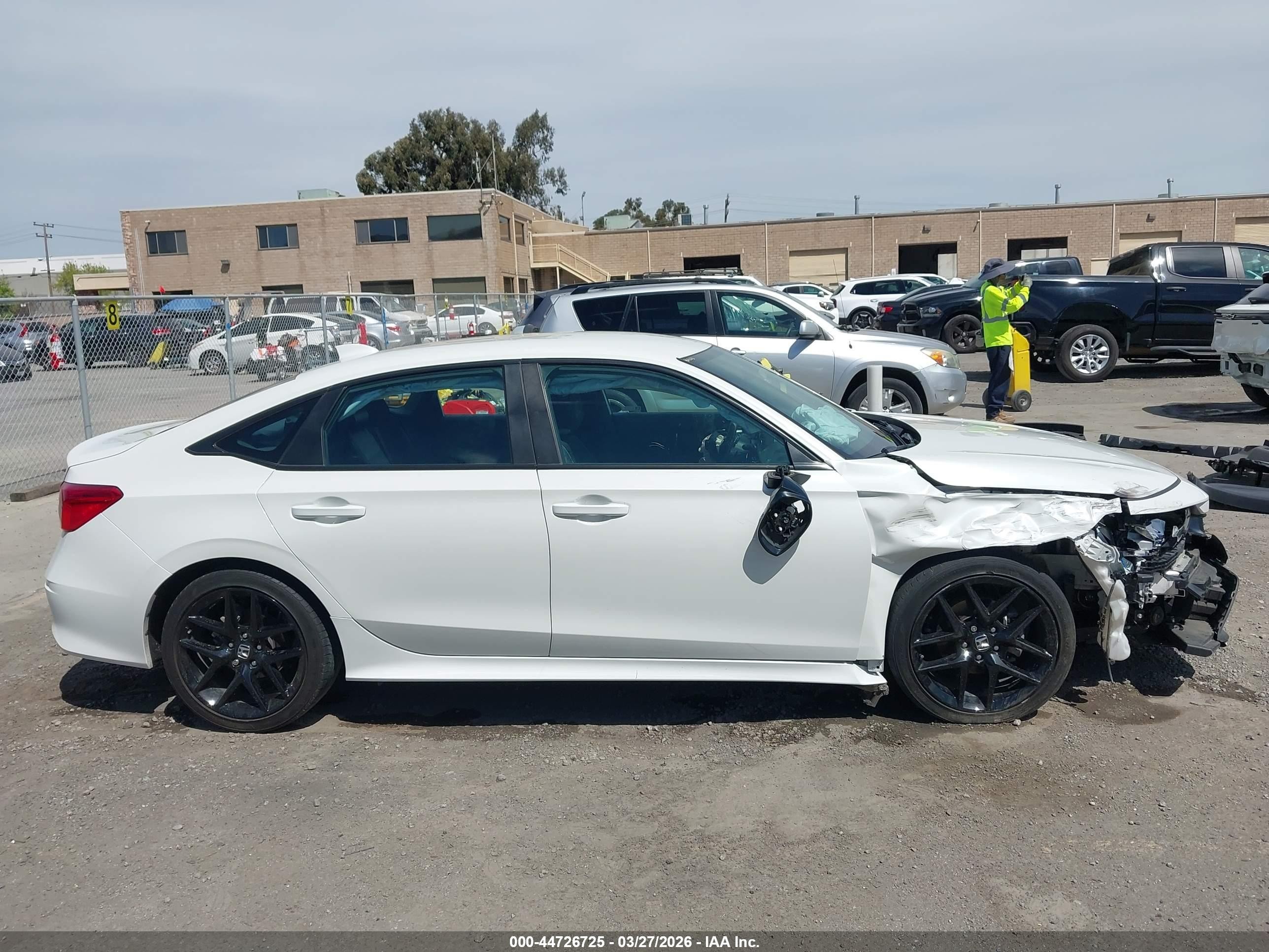 2024 Honda Civic Sport Белый vin: 2HGFE2F55RH523616