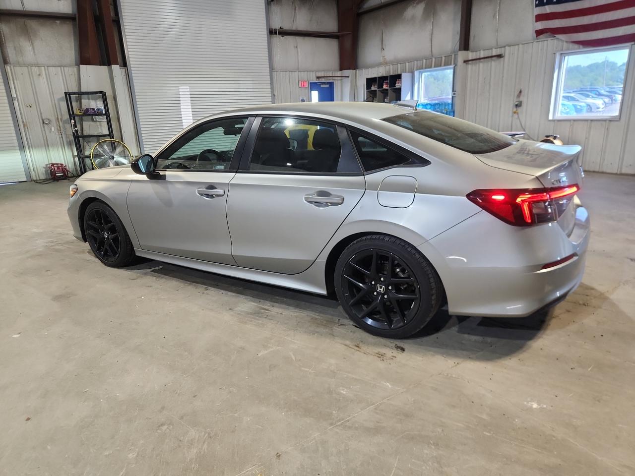 2025 Honda Civic Sport Silver vin: 2HGFE2F55SH604153 Damage: Left Qtr Panel, Dent(S) W/No Paint Dmg, Pdr-1 Dent